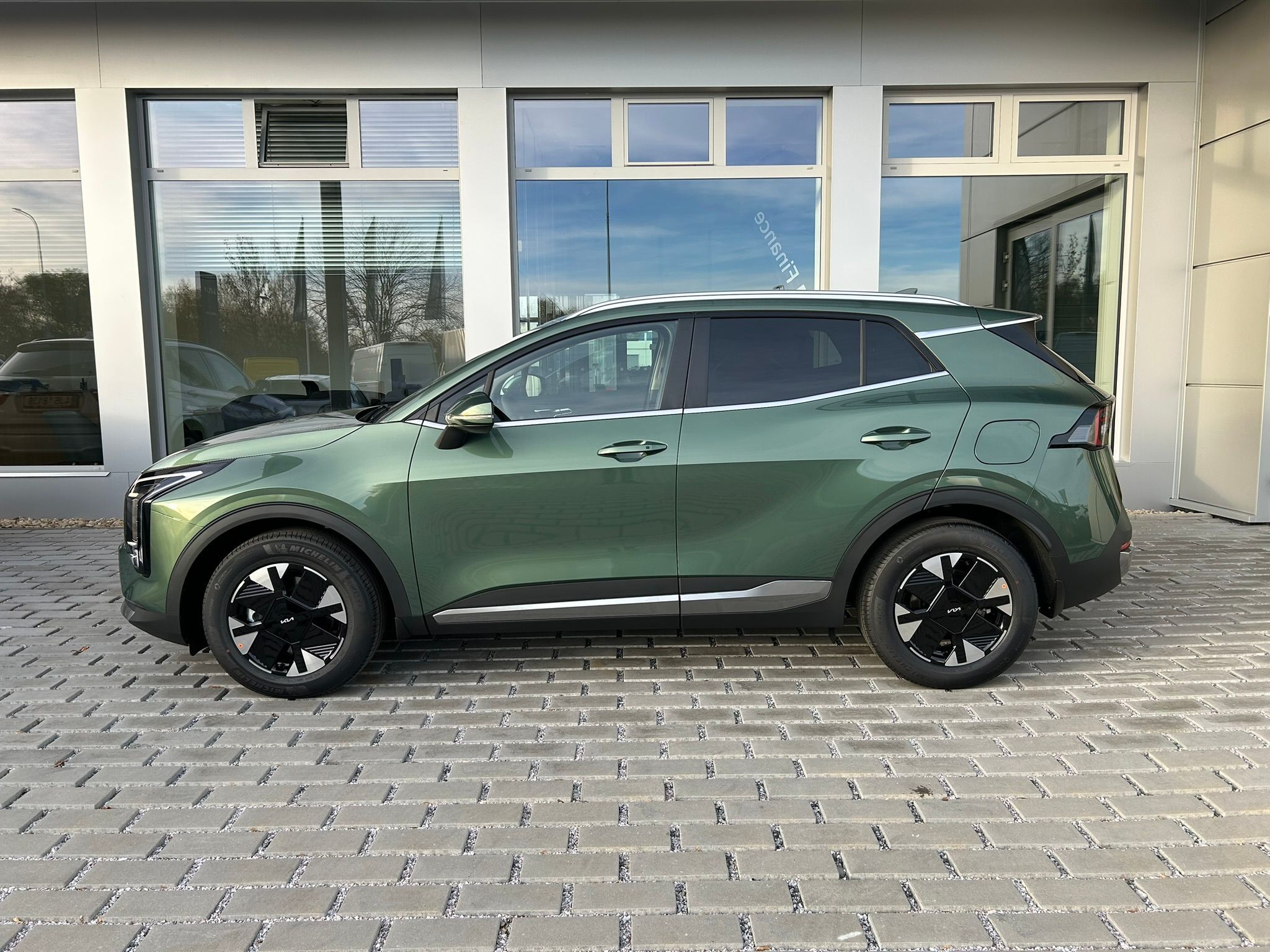 Kia Sportage, 1,6 T-GDi 4x2 7DCT EXCLUSIVE + - fotka 6