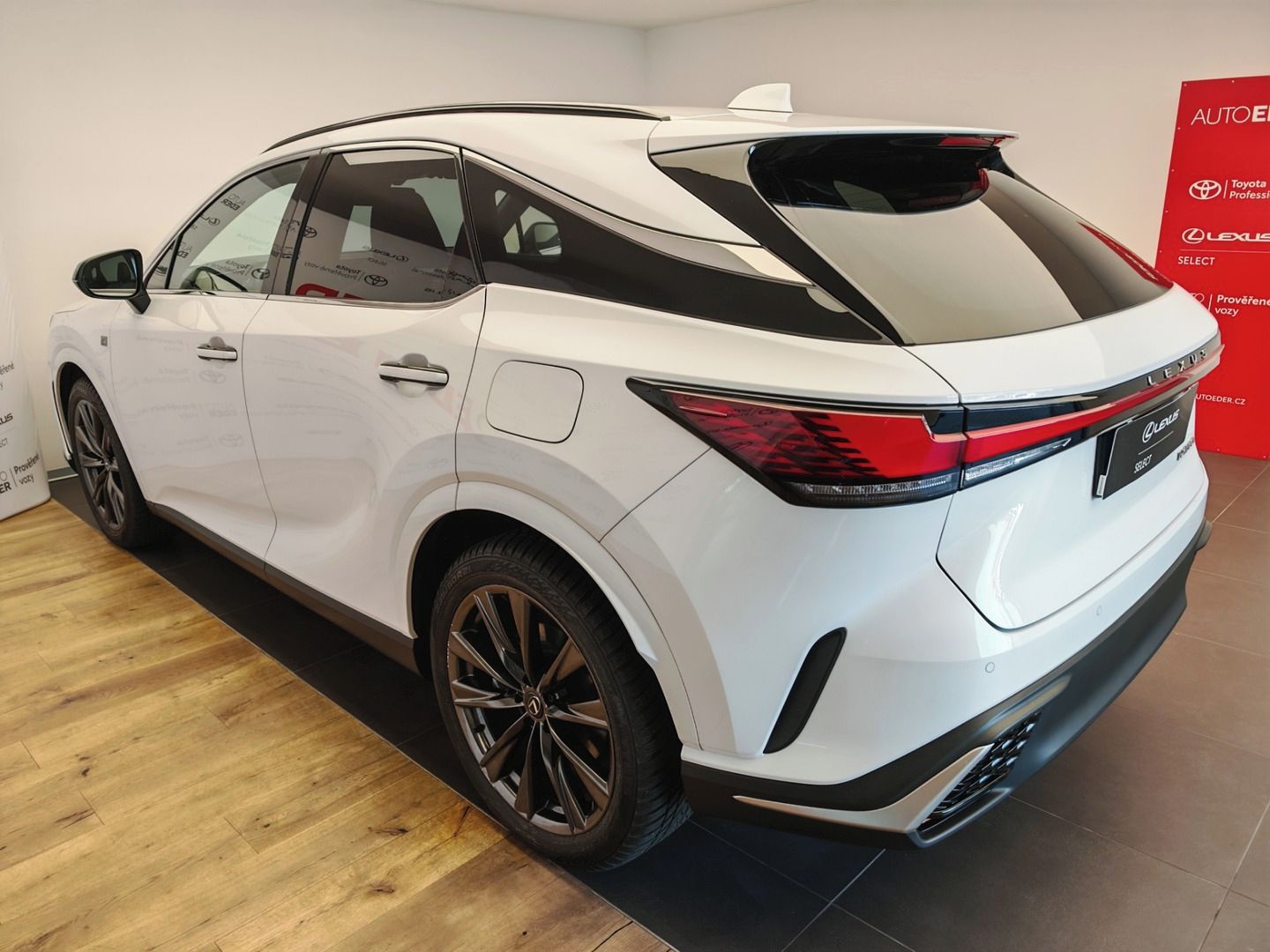 Lexus RX 350h, 350h F SPORT Design Plus - fotka 6