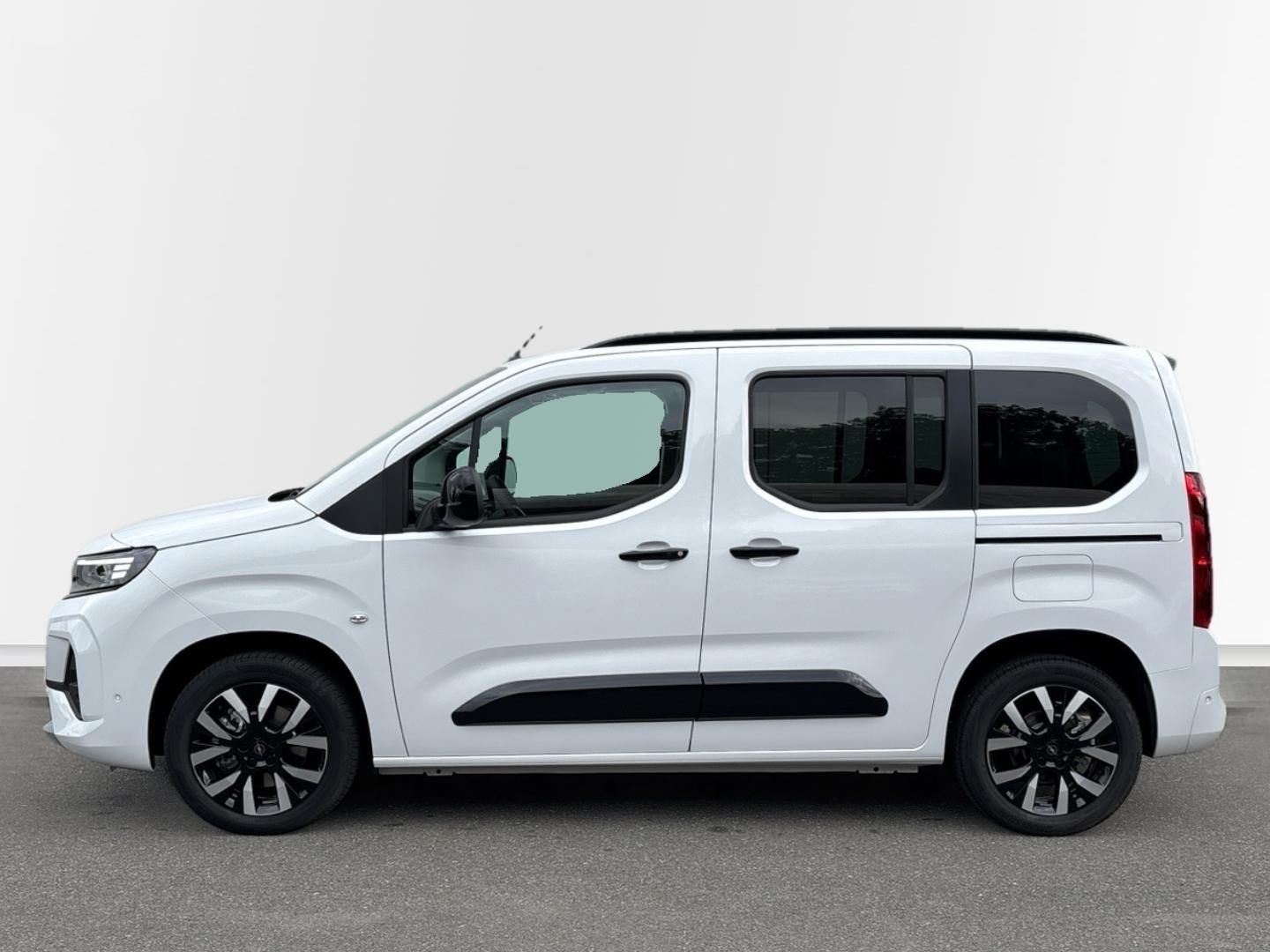 Opel Combo, 1.5 CDTi 130k Elegance Plus - fotka 2