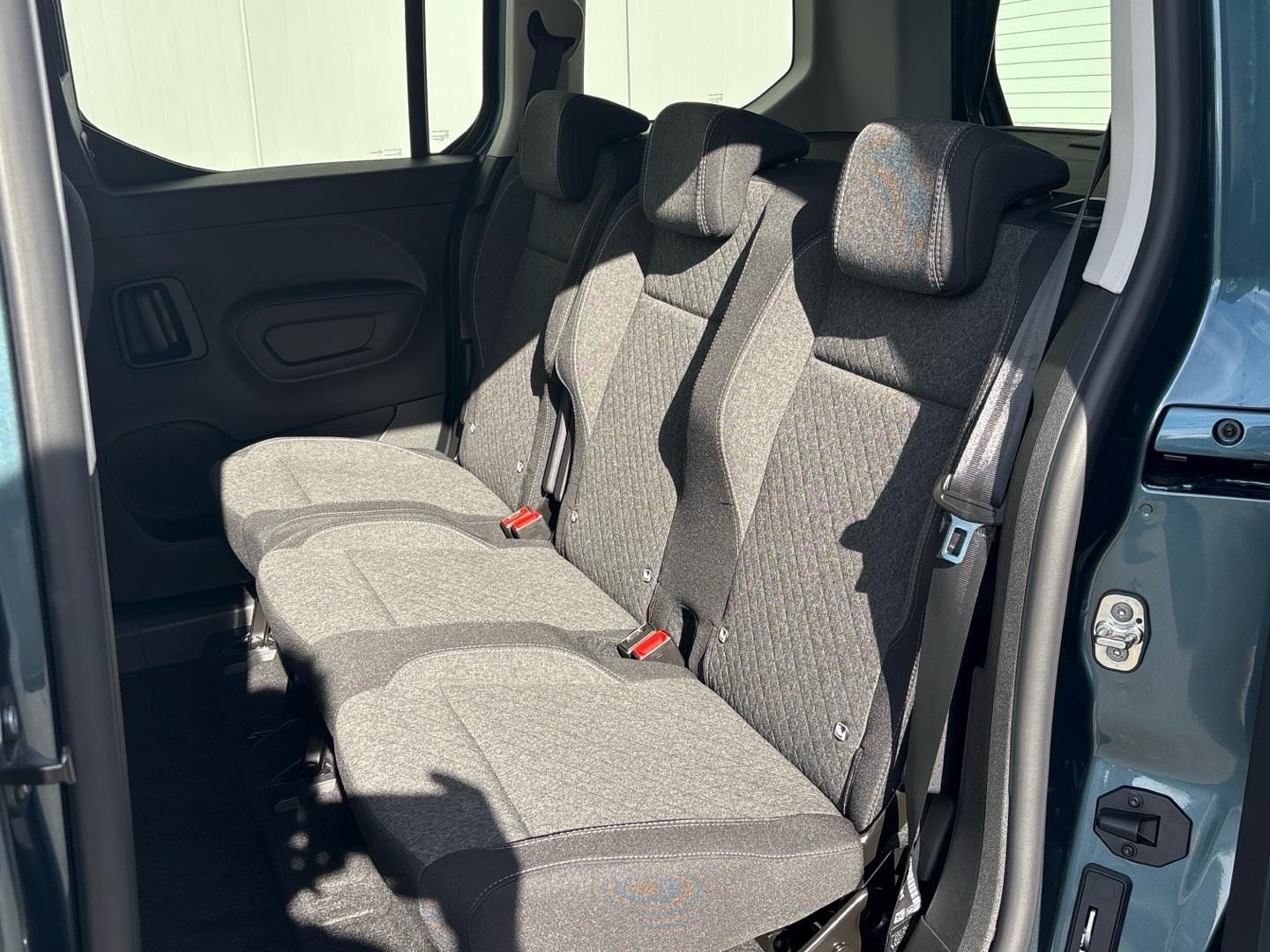 Opel Combo, 1.5 CDTi 102k L1H1 Edition Plu - fotka 5