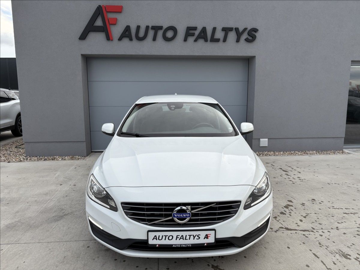 Volvo V60, 2,0 D2 ZÁRUKA MOMENTUM CZ - fotka 3