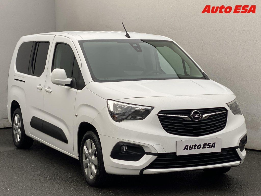 Opel Combo, 1.2T MAXi,1.maj,ČR,ENJOY