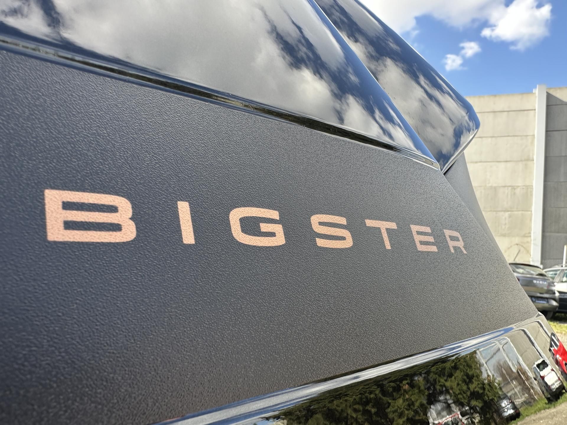 Dacia Bigster, Extreme HYBRID 155 - Březen - fotka 6
