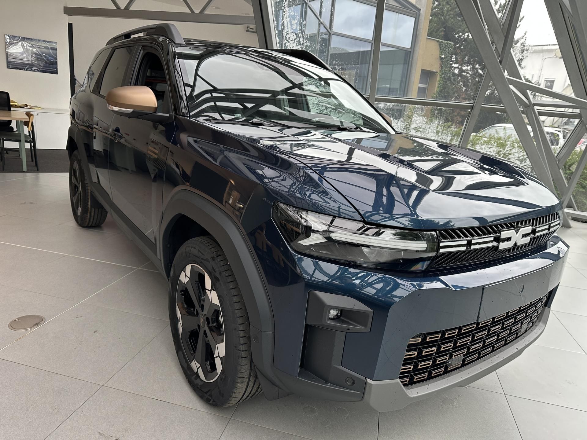 Dacia Bigster, Extreme HYBRID 155 - Březen - fotka 3