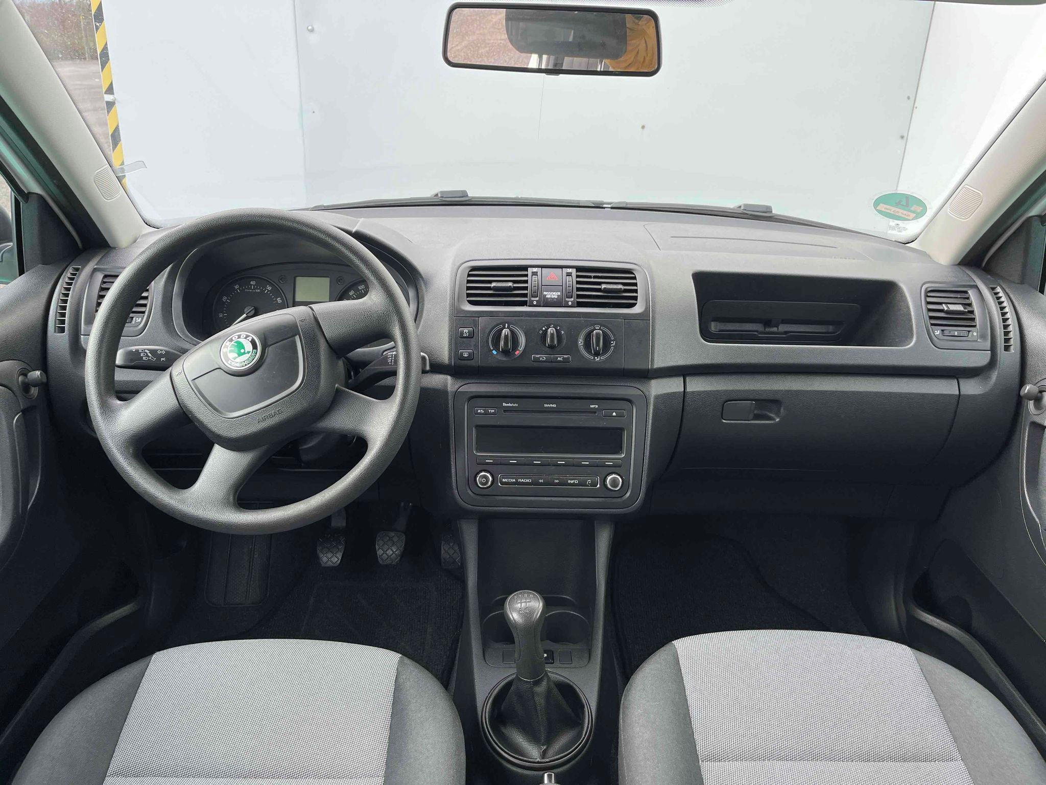 Škoda Fabia, 1.2i, 44kW, Klima - fotka 5