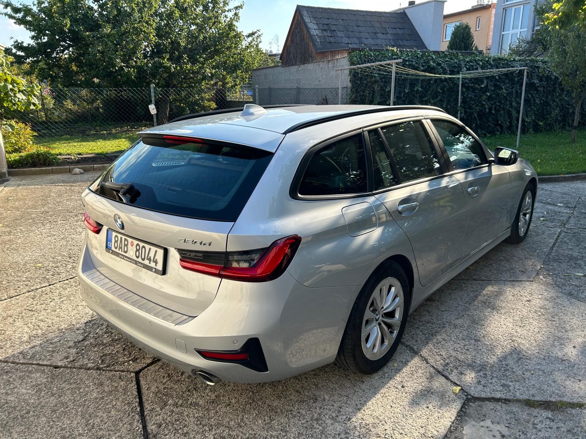 BMW Řada 3, 320d Xdrive - CZ - DPH - fotka 4