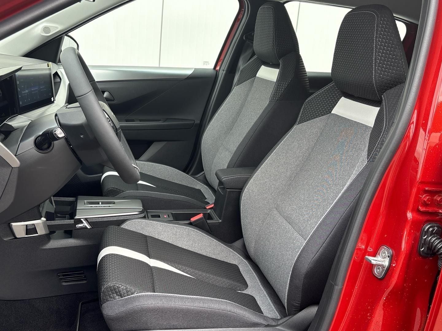 Opel Frontera, 1.2 Hybrid Turbo 145k Edition - fotka 6