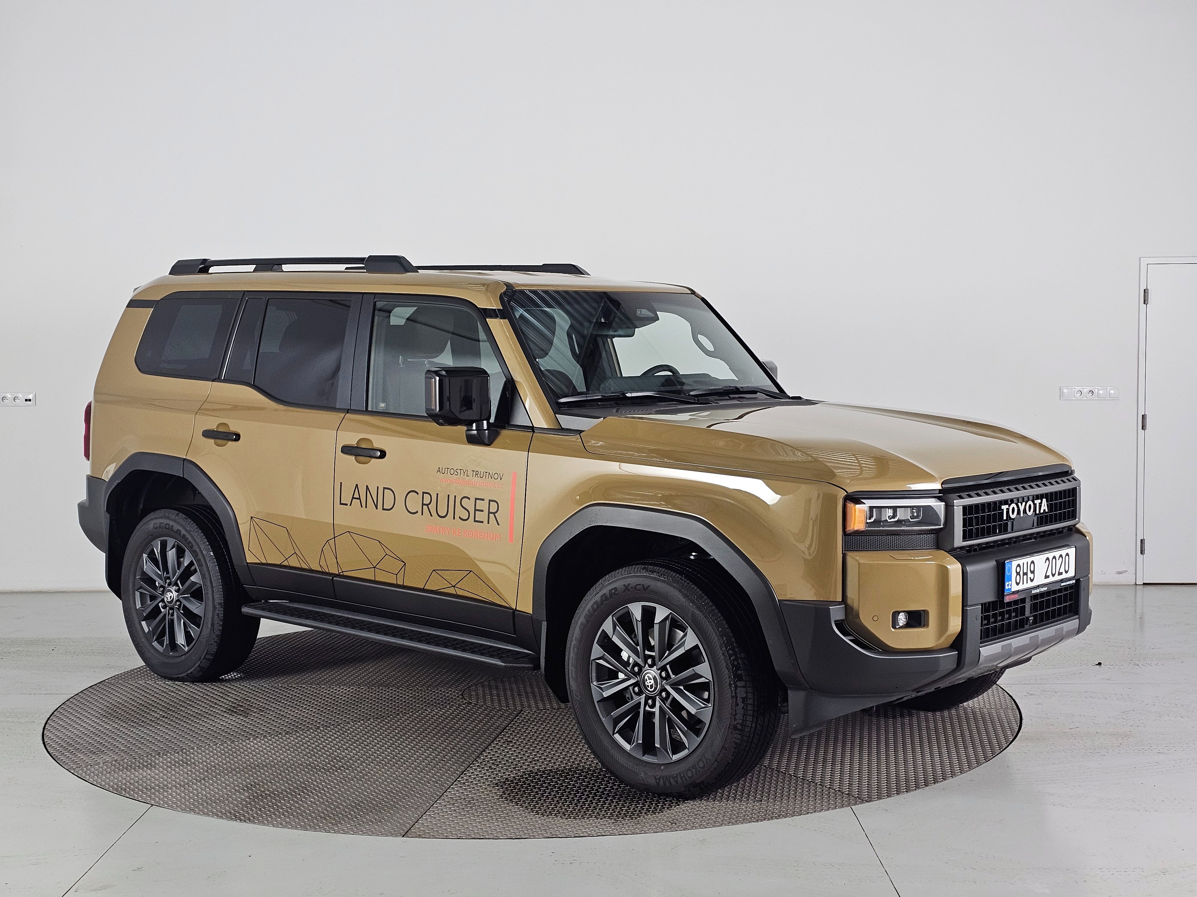 Toyota Land Cruiser, 250 2.8L Diesel Executive 8AT - fotka 2