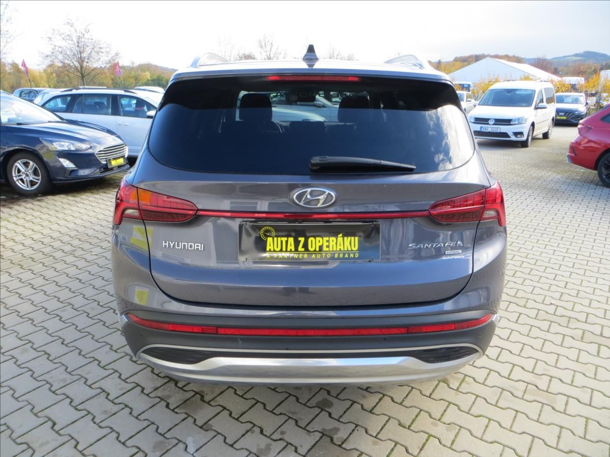 Hyundai Santa Fe, 2,2 CRDi Smart 4WD AUT ČR - fotka 6