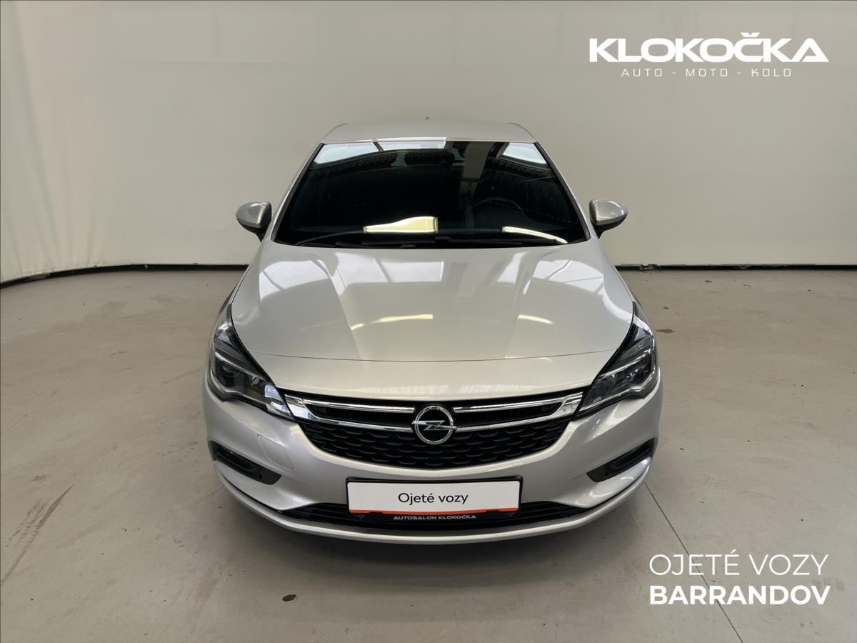 Opel Astra, 1,6 CDTi - fotka 4