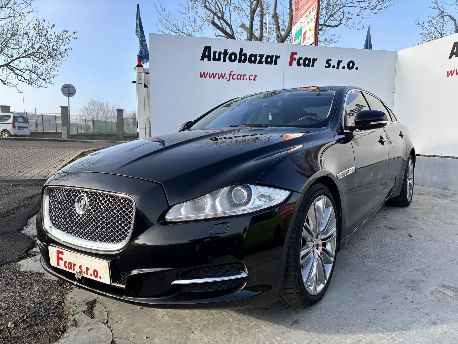 Jaguar XJ, 3.0V6D Alu kola, po GO Motoru! - fotka 3