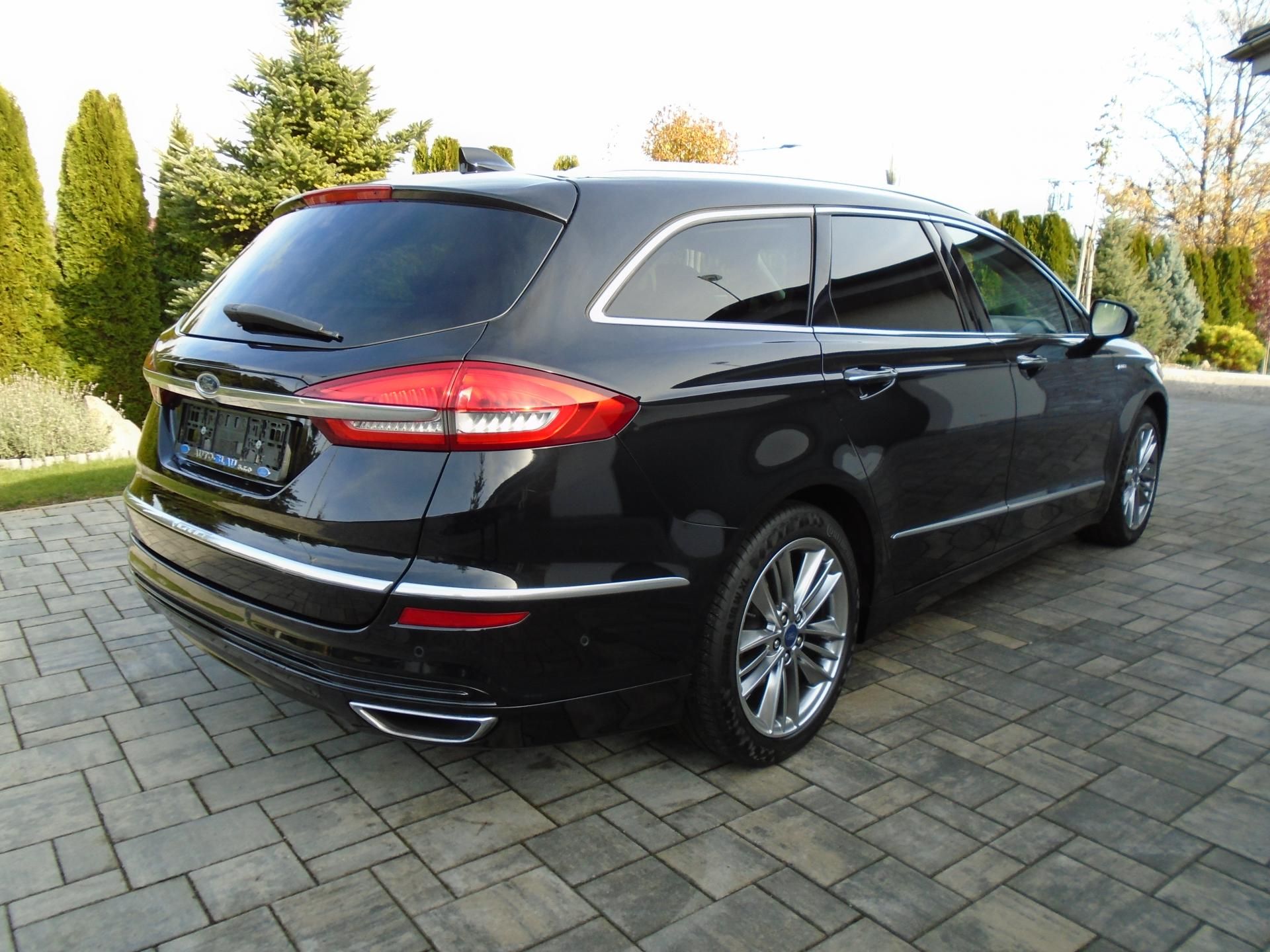 Ford Mondeo, 2,0Tdci 140kW Vignale 8AT Navi - fotka 4