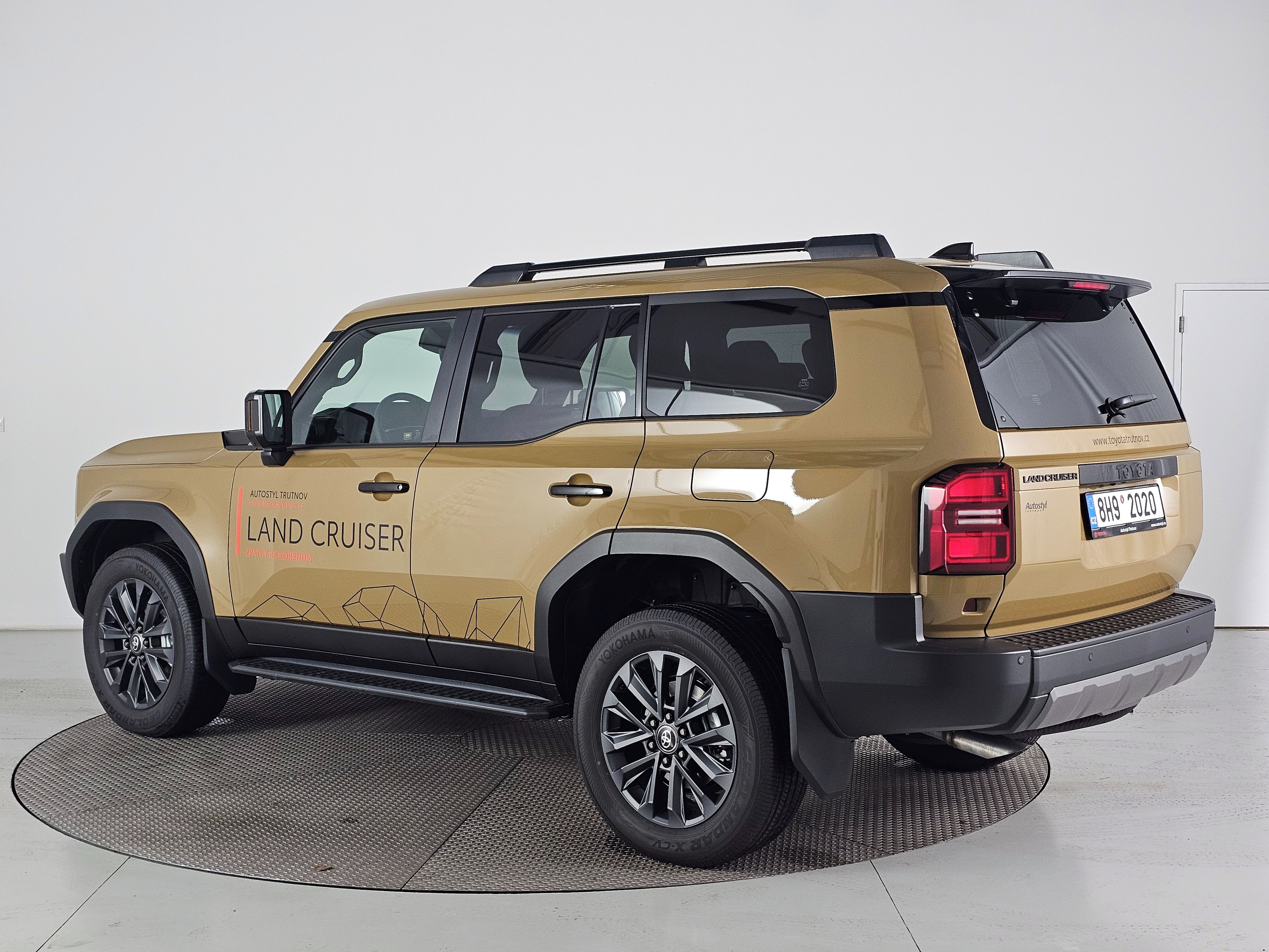 Toyota Land Cruiser, 250 2.8L Diesel Executive 8AT - fotka 4