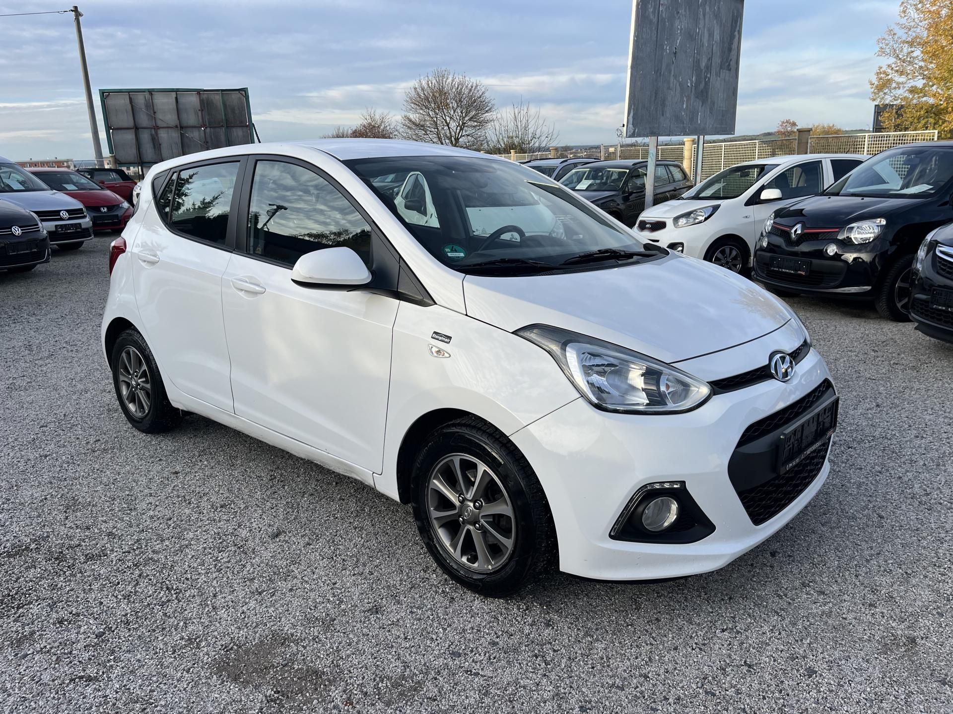 Hyundai i10, 1.0i 49kw, bohatá výbava - fotka 2