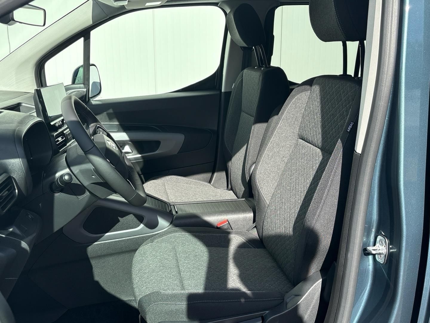 Opel Combo, 1.5 CDTi 102k L1H1 Edition Plu - fotka 6
