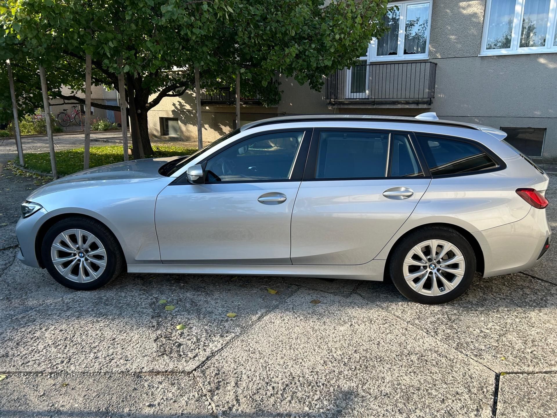 BMW Řada 3, 320d Xdrive - CZ - DPH - fotka 5