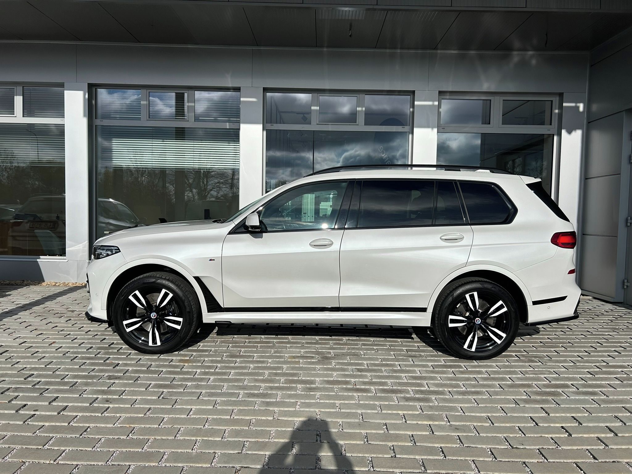 BMW X7, xDrive 40d - fotka 4