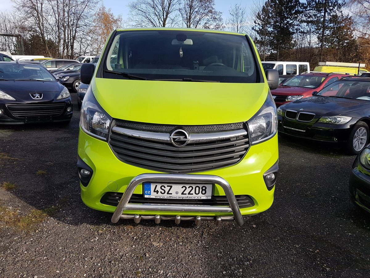 Opel Vivaro, 1.6BiCDTi 92KW L1H2 ČR 6MÍST - fotka 2