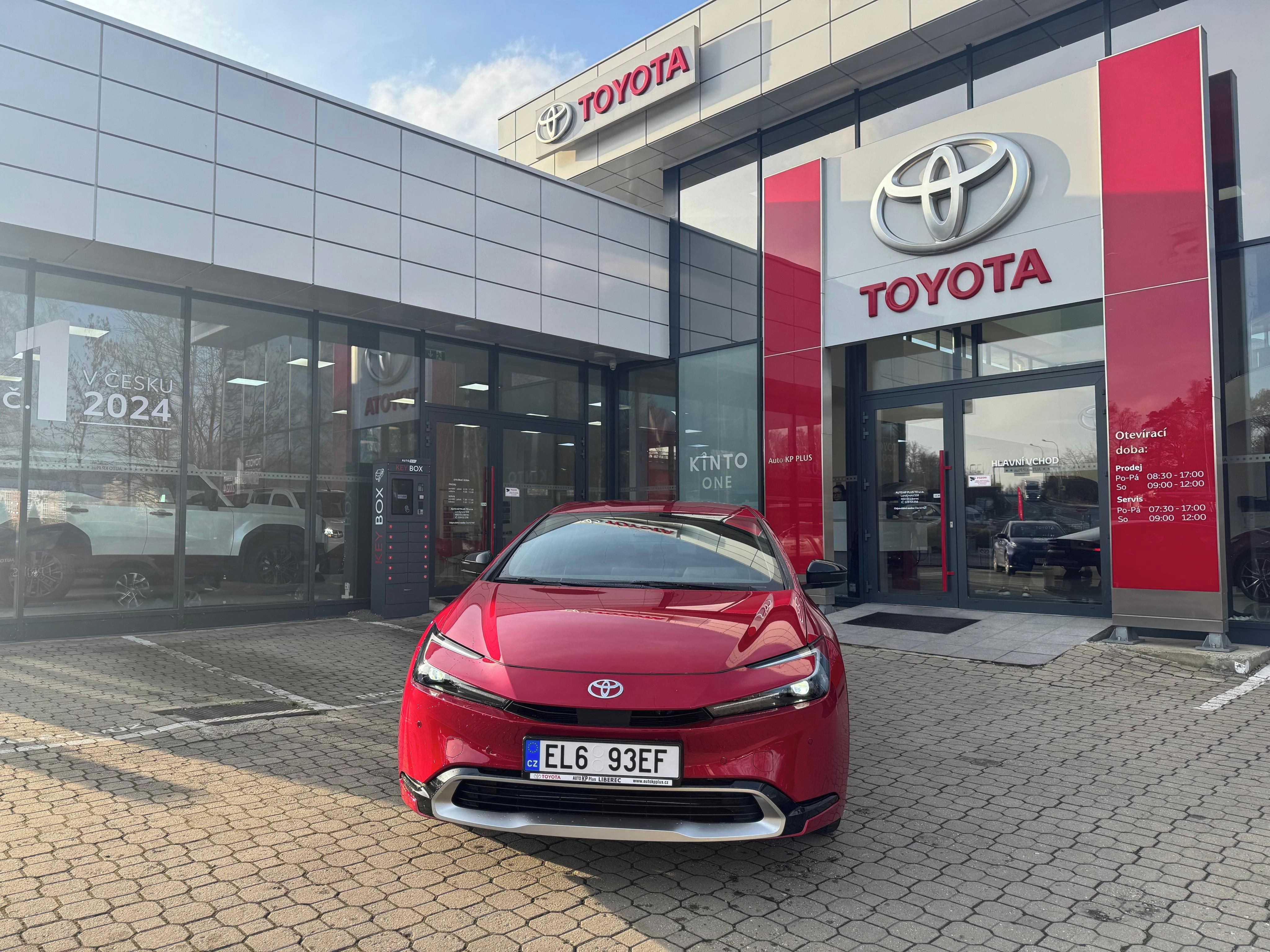 Toyota Prius, 2,0 PHEV 223k Prestige - fotka 2