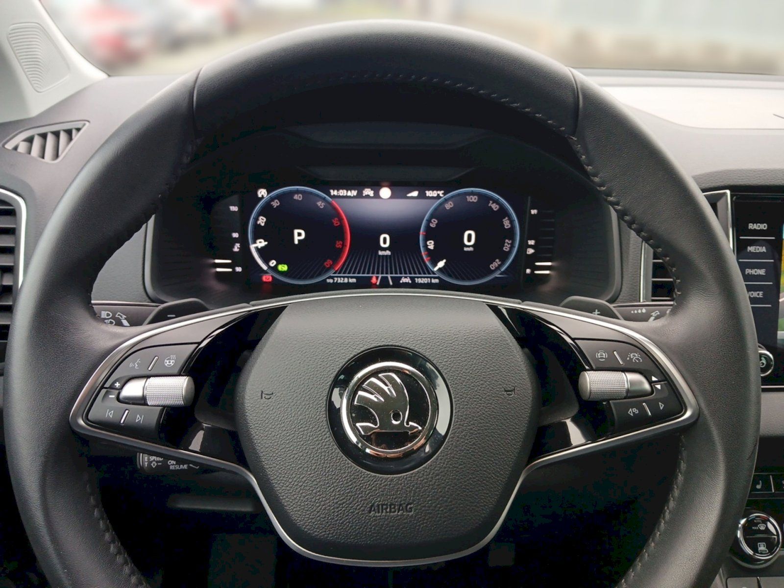 Škoda Karoq, 2.0 TDI / 110 kW Top Selection - fotka 6