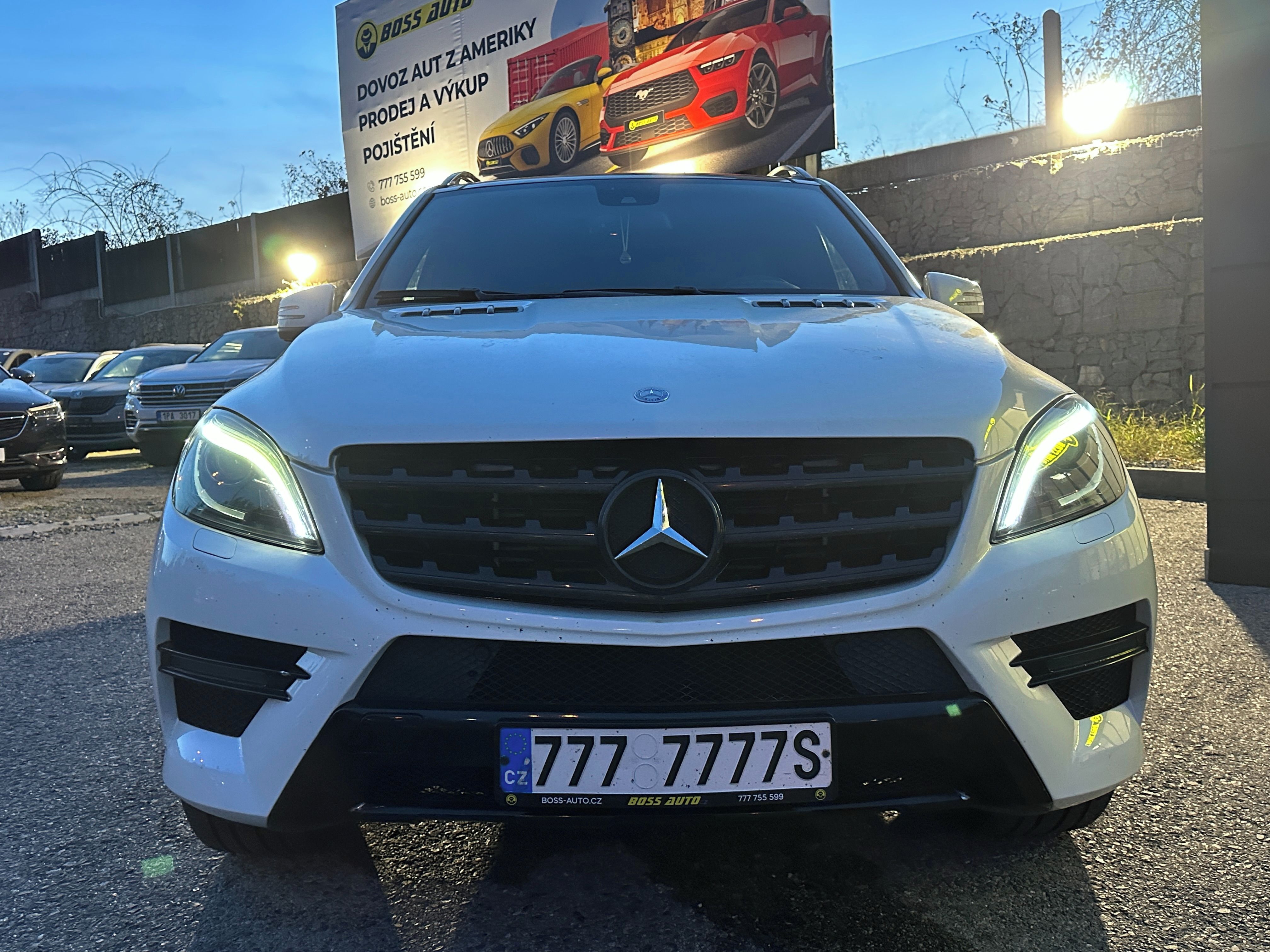 Mercedes-Benz ML, Mercedes-Benz ML 350 2012 - fotka 2