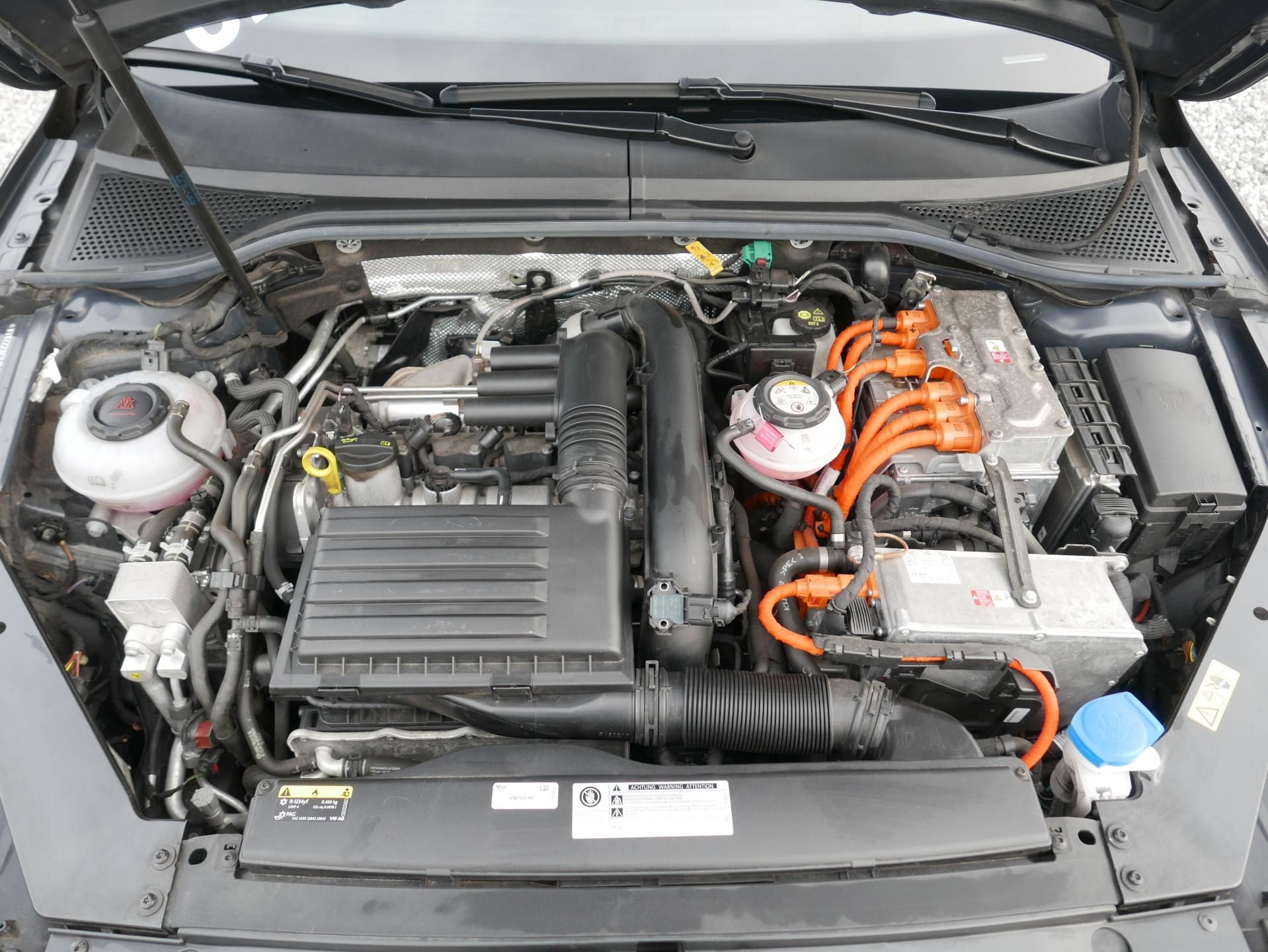 Volkswagen Passat, 1,4 TSI GTE Automat - fotka 6