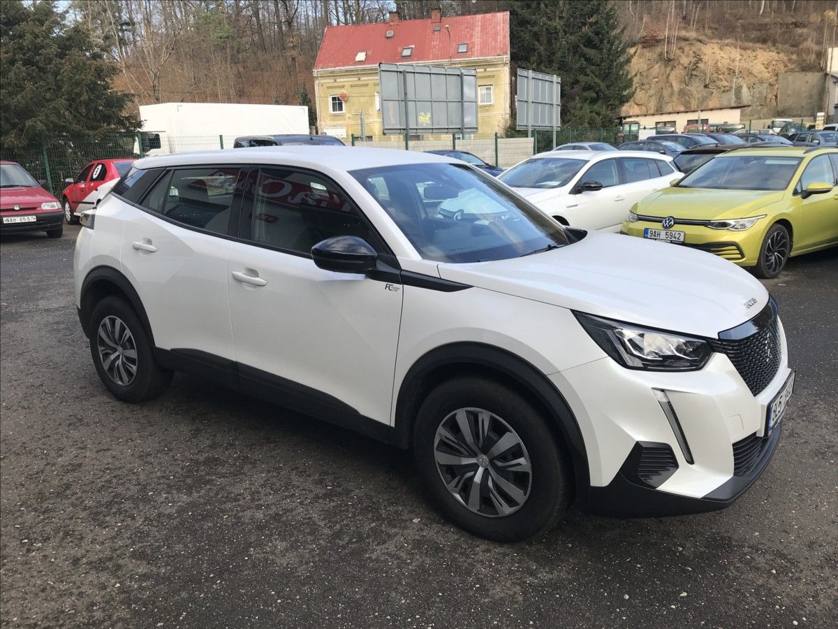 Peugeot 2008, 1,2 PT 74kW 1.maj, CZ 22tkm! - fotka 3