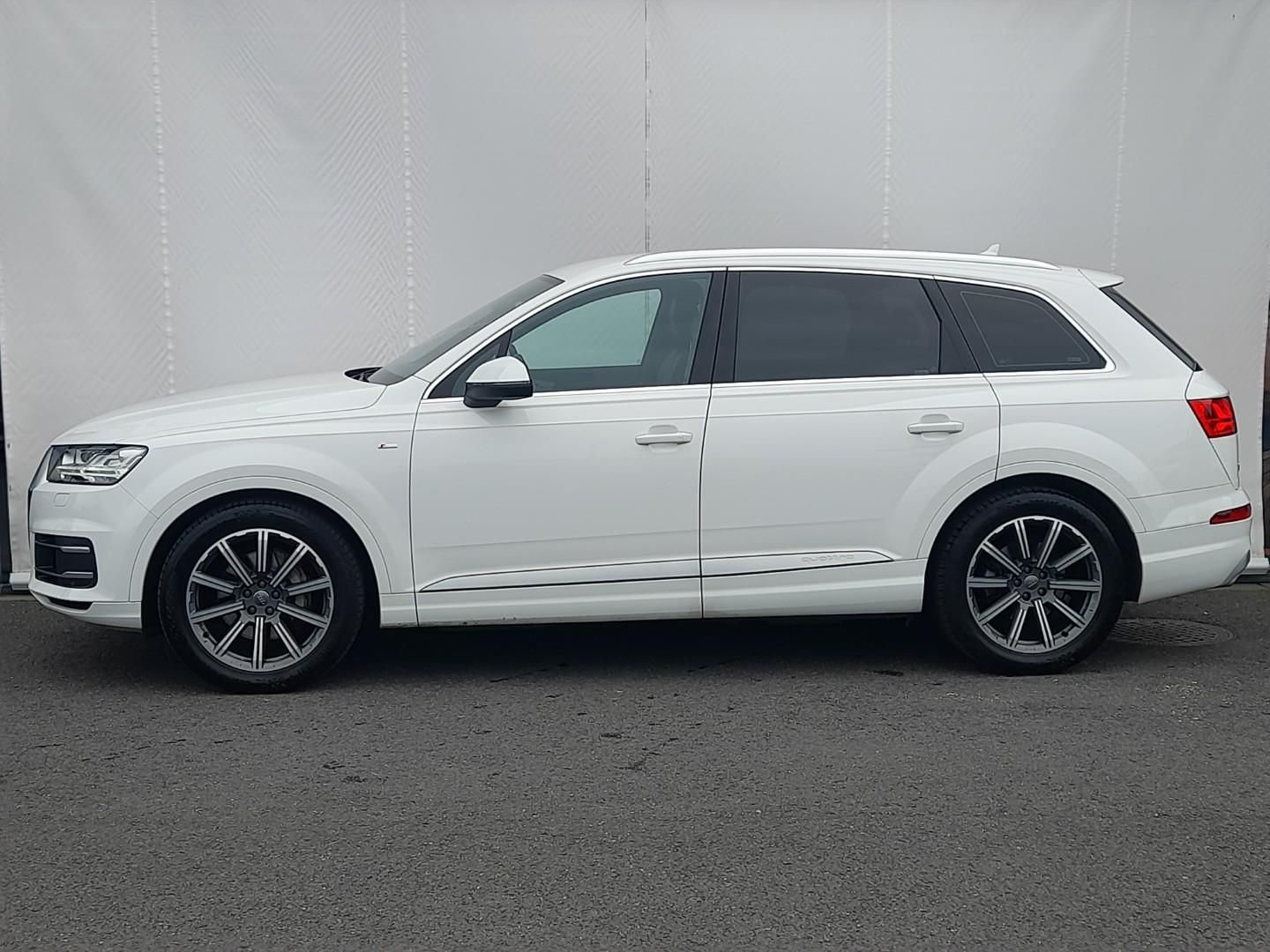 Audi Q7, Q7 45 TDI 170 kW quattro - fotka 3
