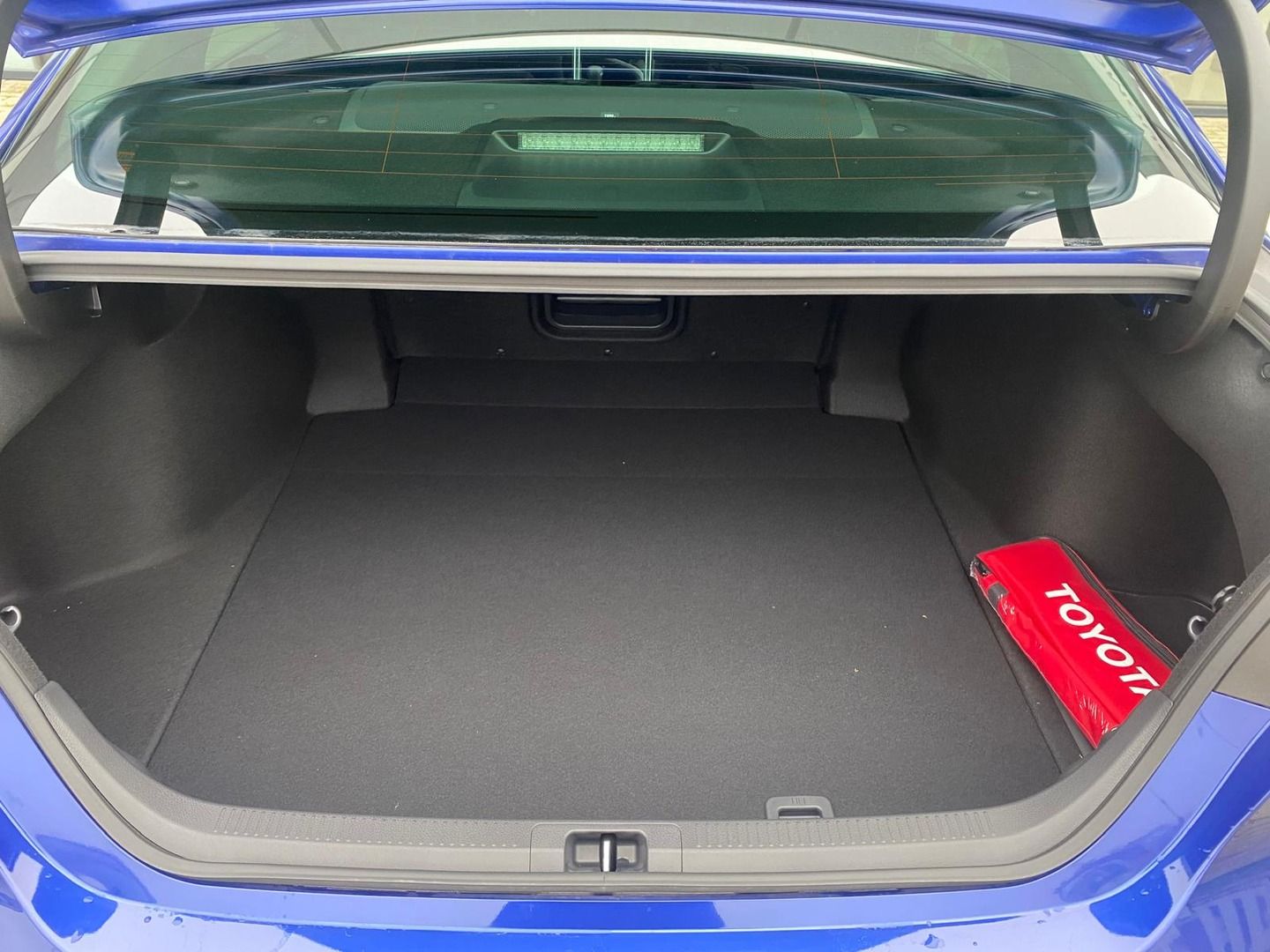 Toyota Camry, 2,5 Hybrid Executive VIP - fotka 6