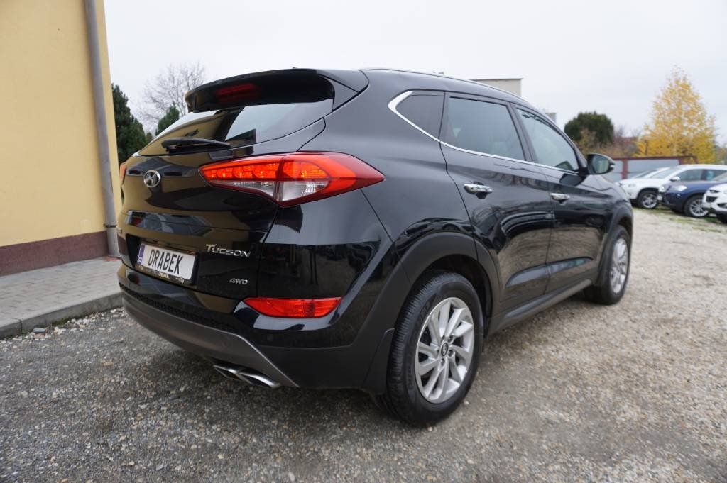 Hyundai Tucson, 2,0 4X4 1,MAJ - fotka 4