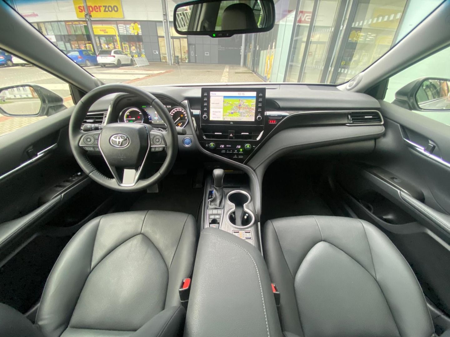 Toyota Camry, 2,5 Hybrid  Executive VIP - fotka 3