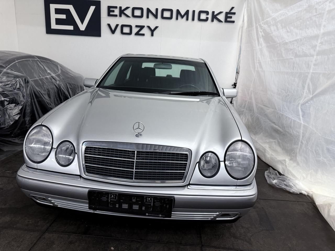 Mercedes-Benz Třídy E, 200i,kompressor,Elegance - fotka 3