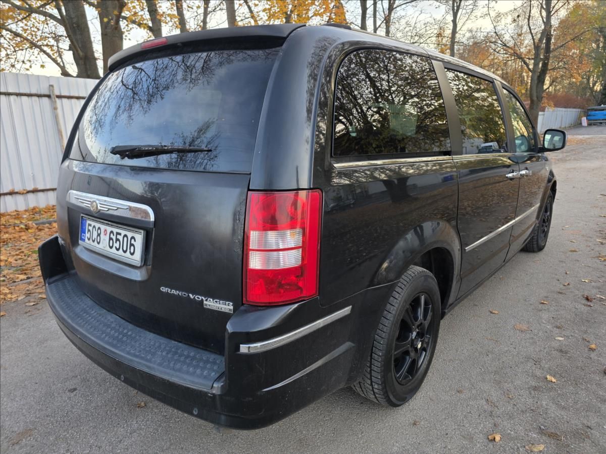 Chrysler Grand Voyager, 2,8 2.8CRD 120KW 7.MÍST  2.8CR - fotka 6