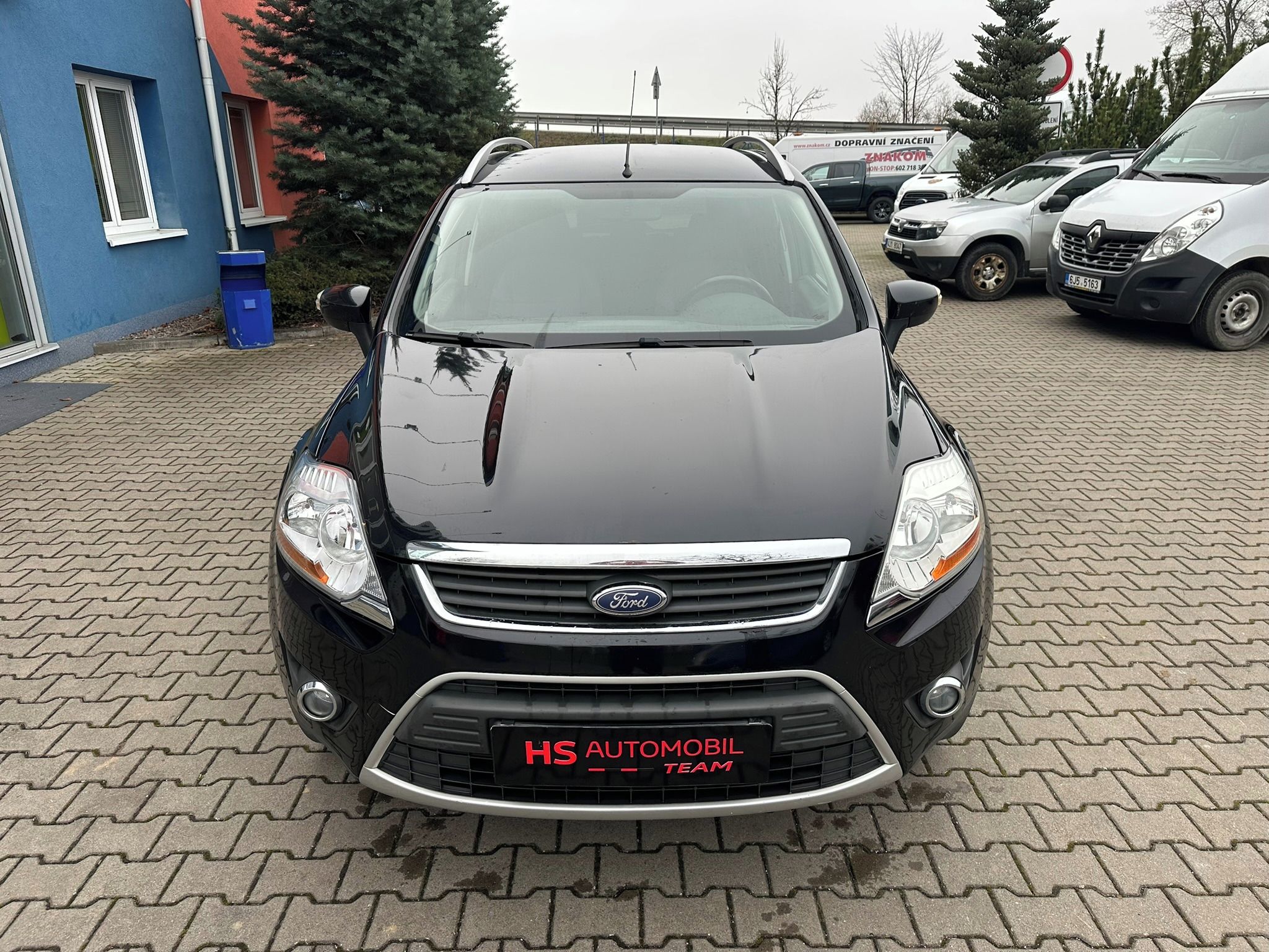 Ford Kuga, 2,5i 4x4 147kW - fotka 3