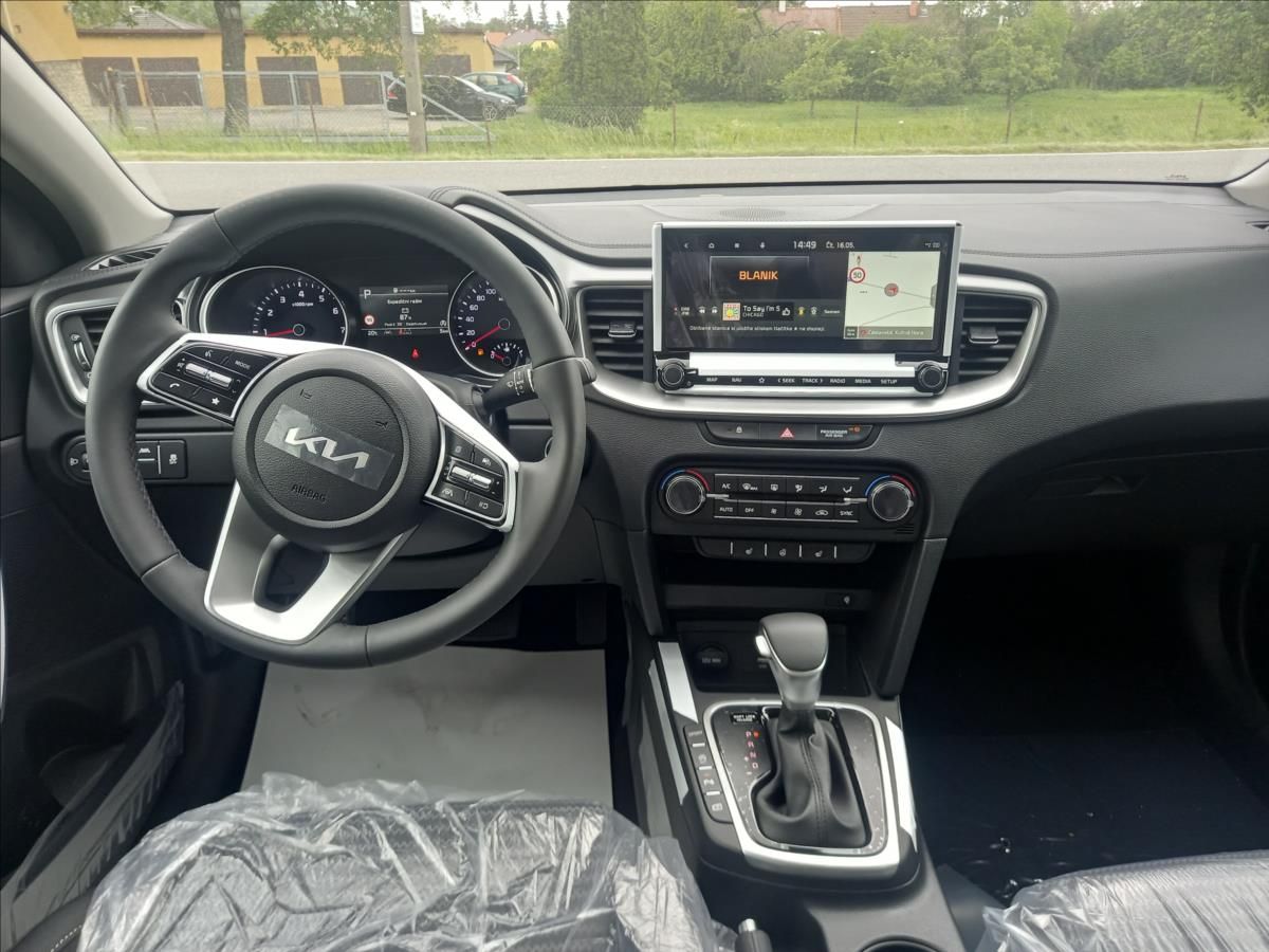 Kia Cee´d, 1,5 T-GDI TOP 7DCT + Premium - fotka 6