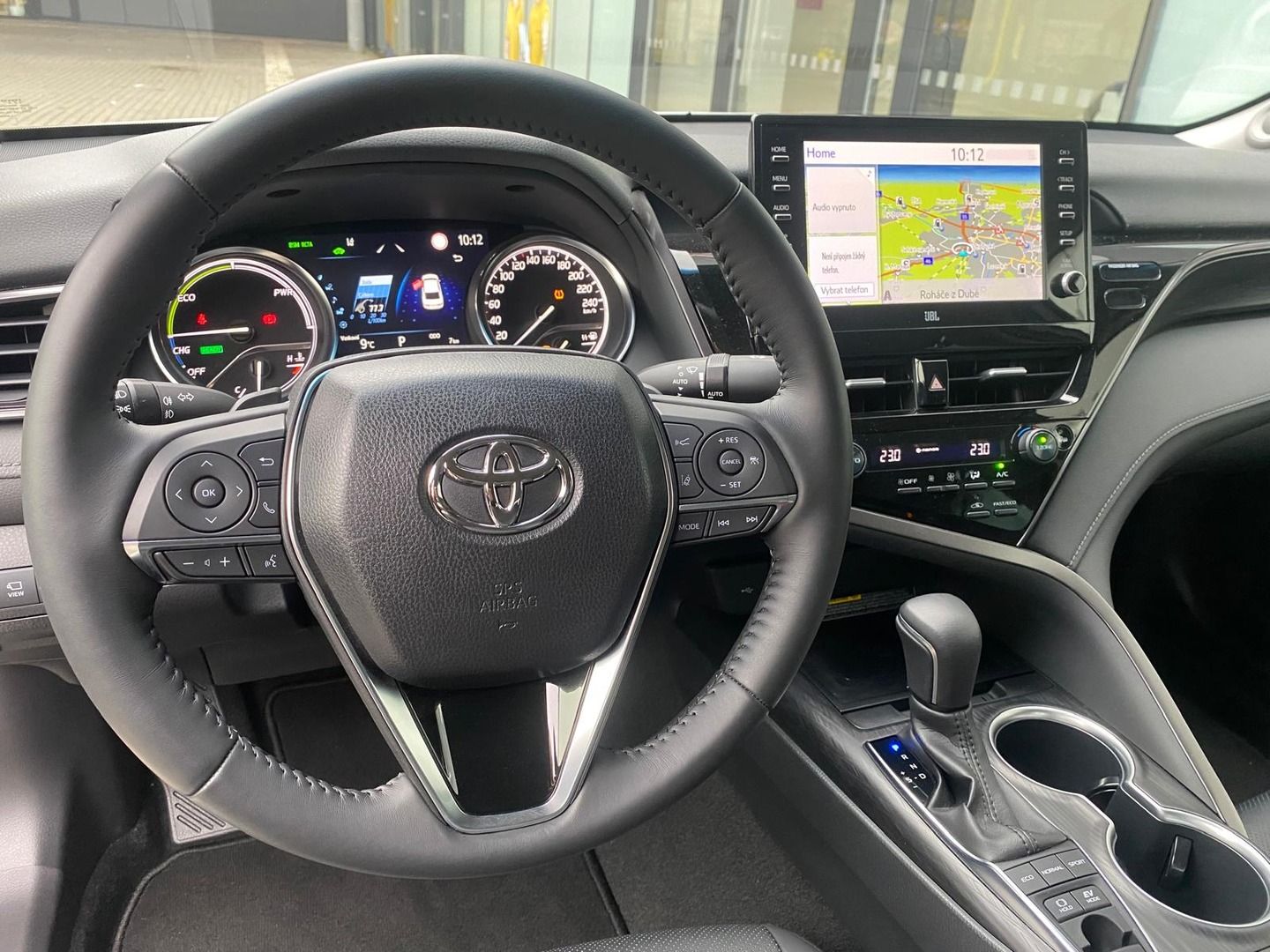 Toyota Camry, 2,5 Hybrid  Executive VIP - fotka 4