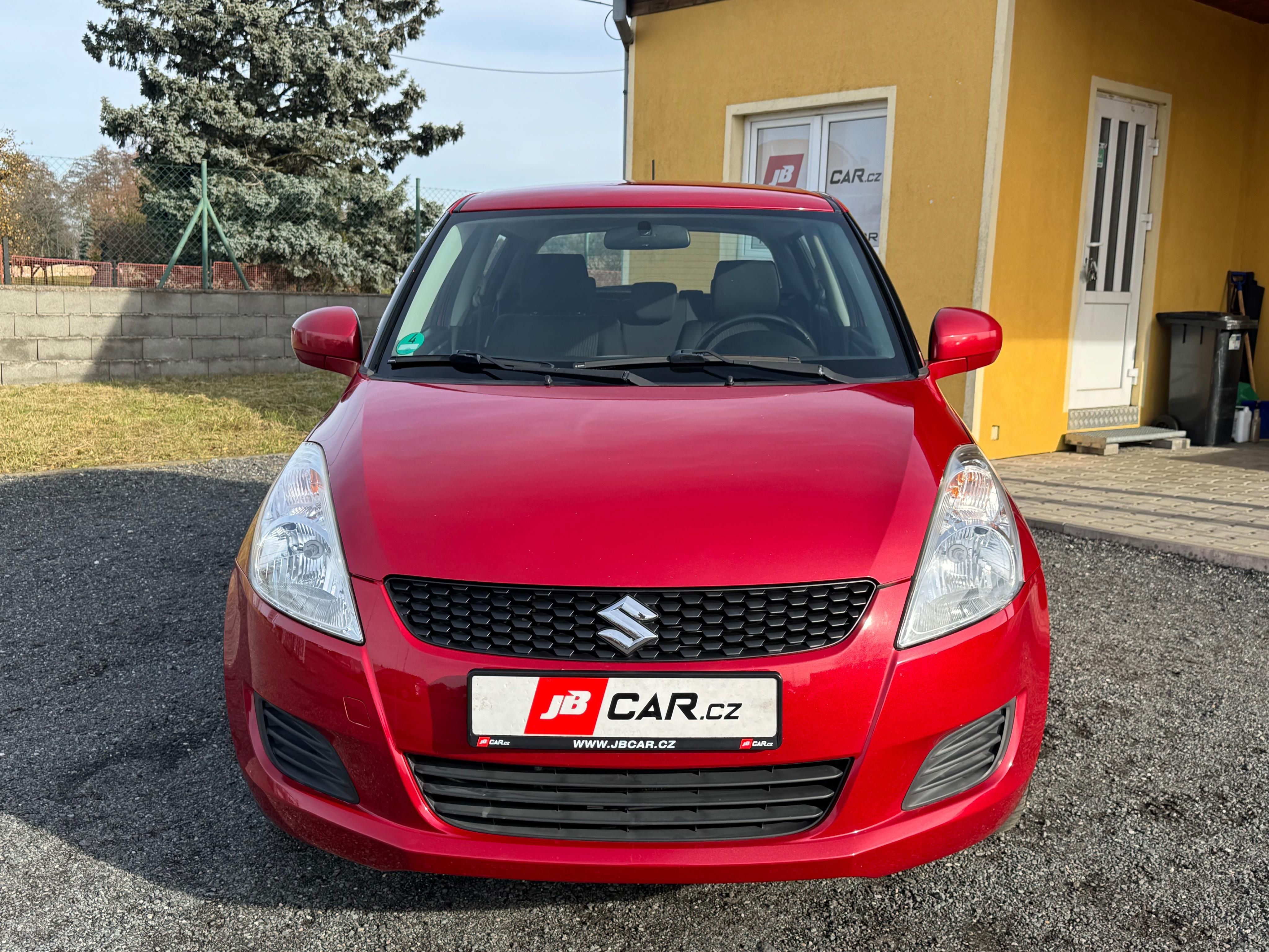 Suzuki Swift, 1.2 VVTI 69KW 4X4 - fotka 6