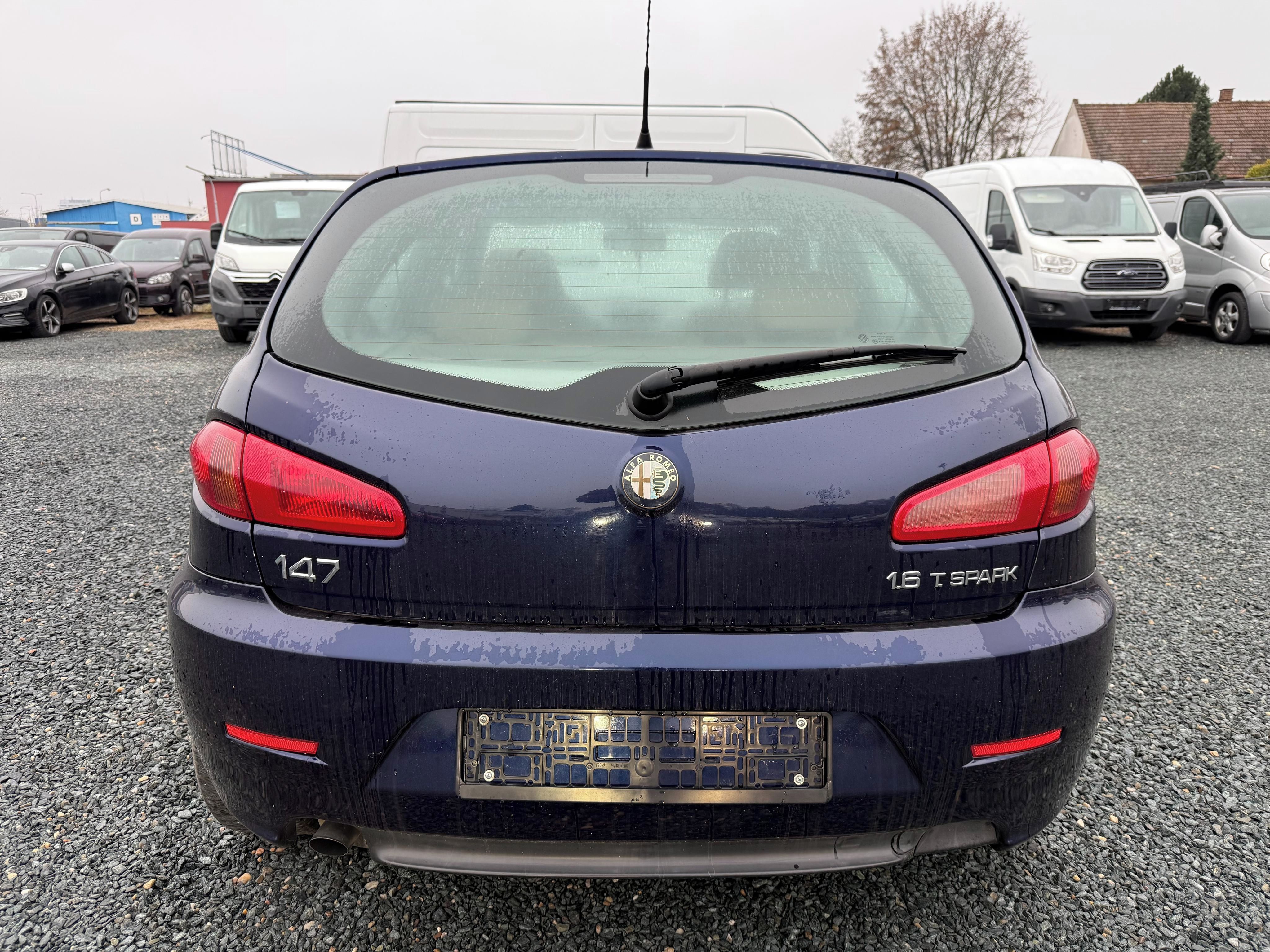 Alfa Romeo 147, 1.6 TS 77Kw - fotka 4