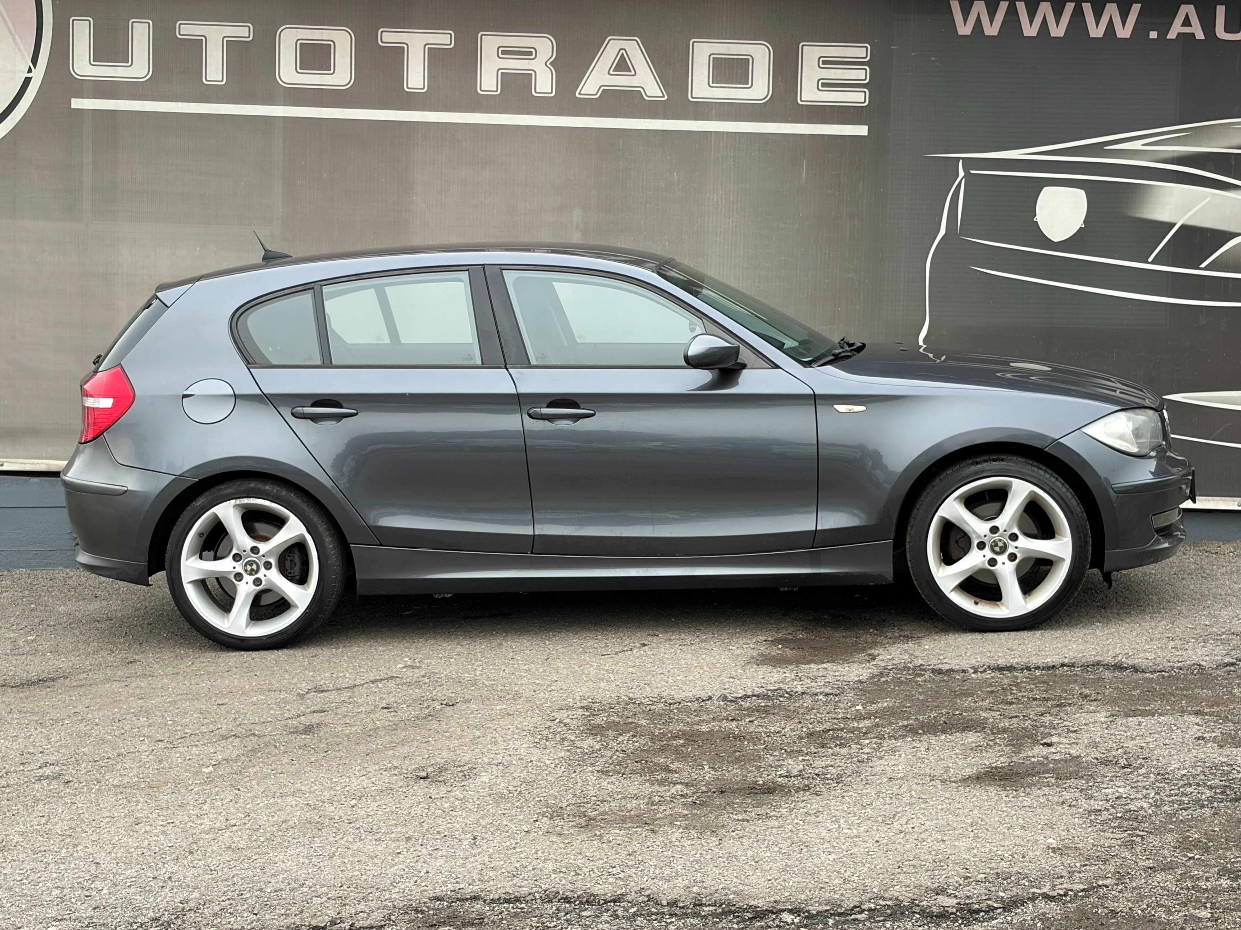 BMW Řada 1, 118  2.0d 105 kW, DigiKLIMA - fotka 5