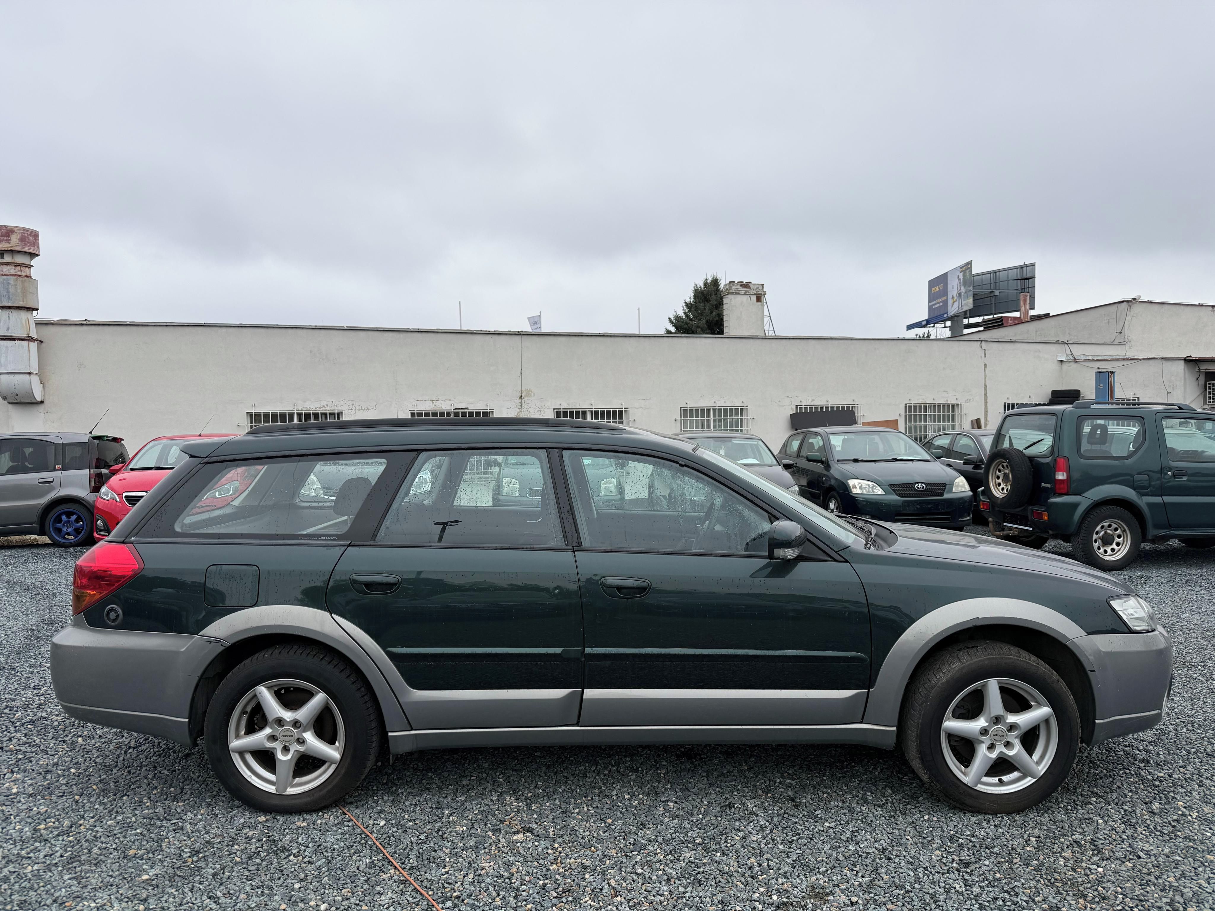 Subaru Outback, 2.5 i 121Kw 4x4 - fotka 2