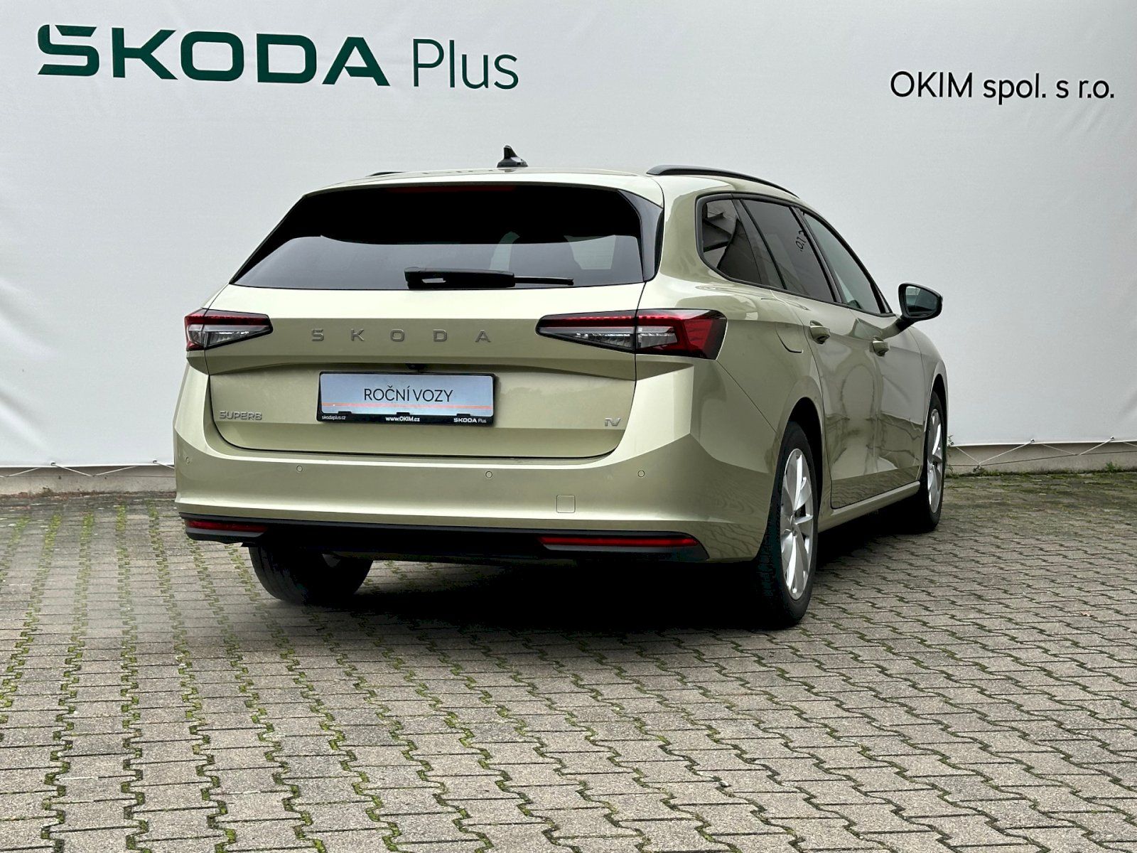 Škoda Superb, iV 1.5 TSI 110kW ACT Selection - fotka 2