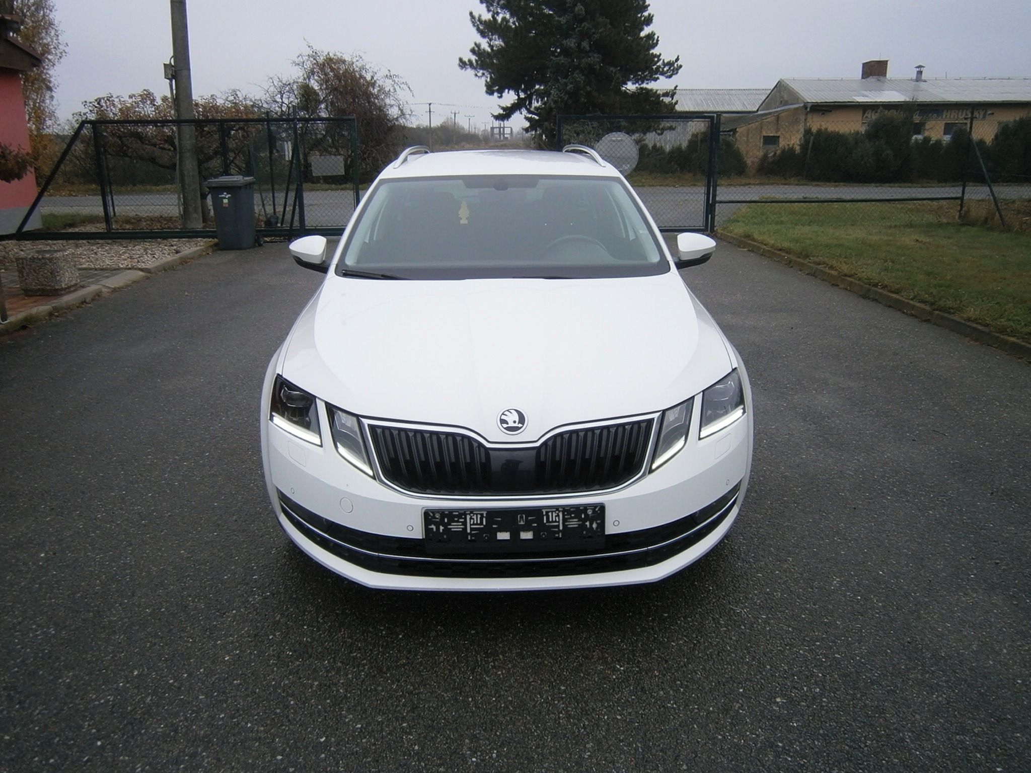 Škoda Octavia, 2,0TDI,110kW,4x4,1.maj,servisk - fotka 2