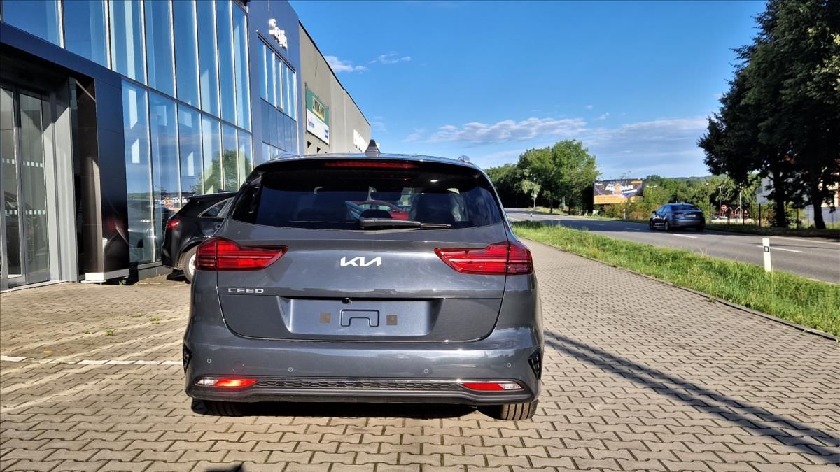 Kia Cee´d, 1,5 T-GDI TOP 7DCT + Premium - fotka 5