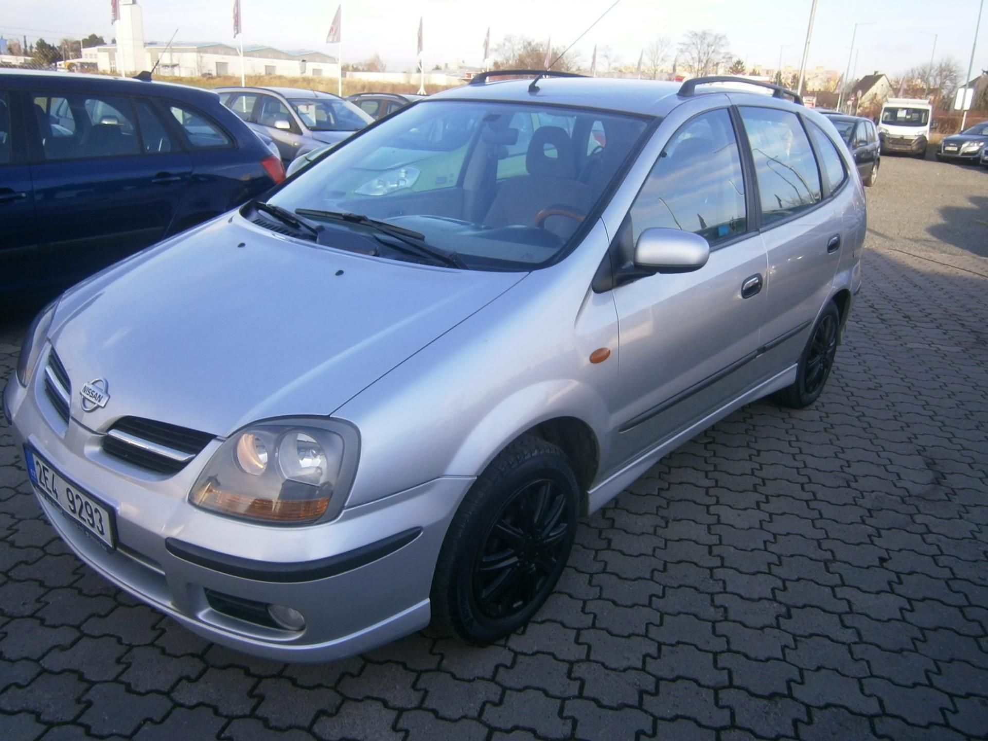 Nissan Almera Tino, 1.8i CZ,LPG do 2031 - fotka 3