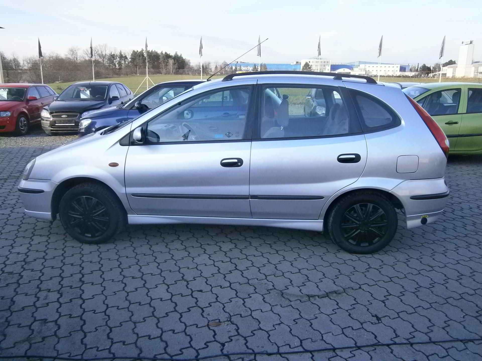 Nissan Almera Tino, 1.8i CZ,LPG do 2031 - fotka 4