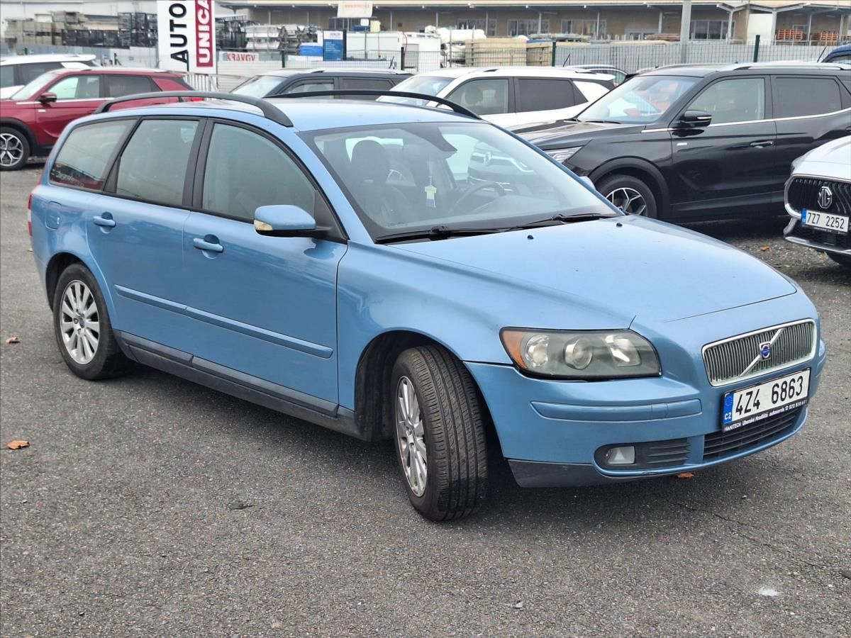 Volvo V50, 2,4 i  CZ V5 dvě sady kol - fotka 3