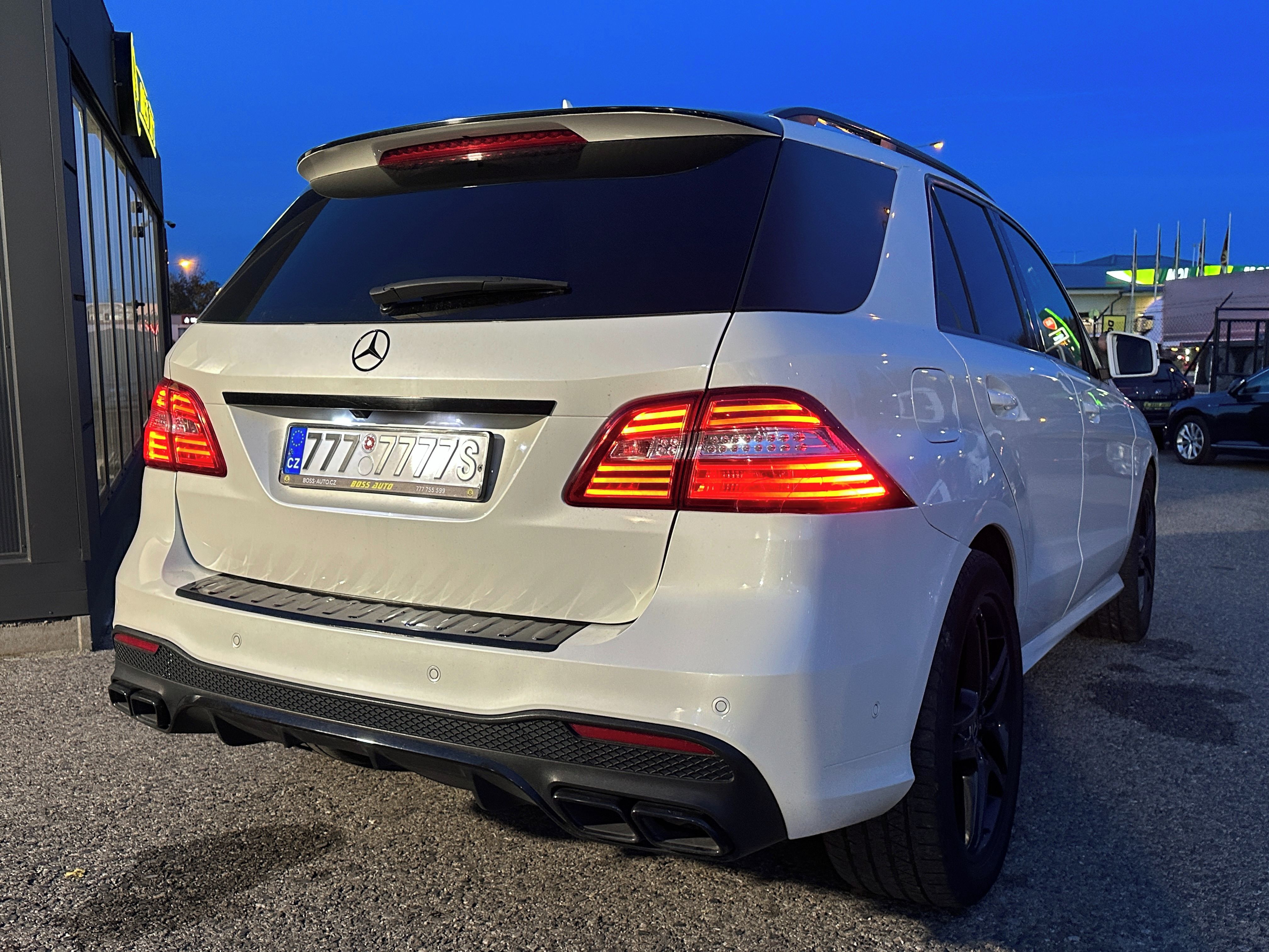 Mercedes-Benz ML, Mercedes-Benz ML 350 2012 - fotka 6
