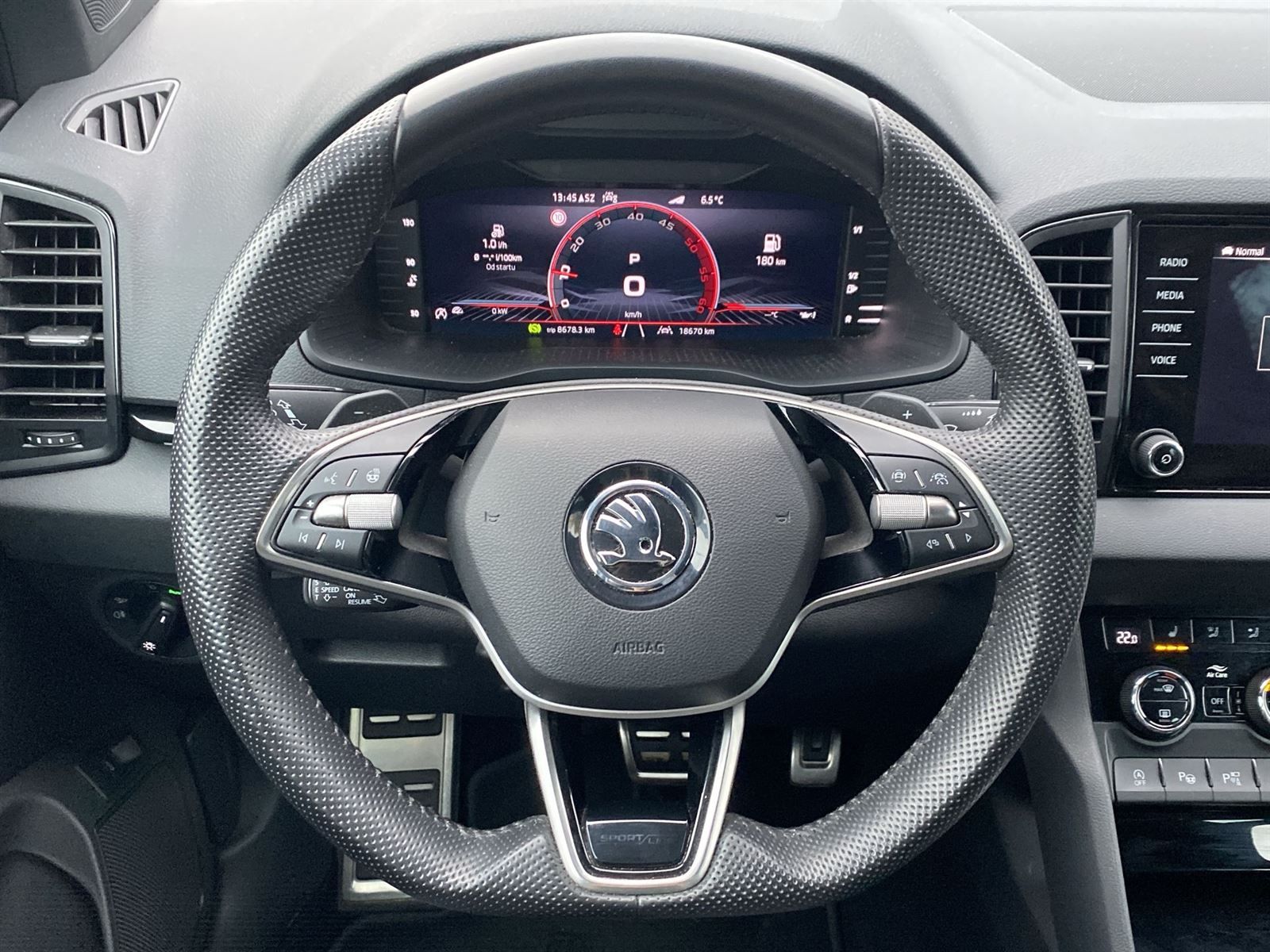 Škoda Karoq, 2.0 TDI 4x4 DSG Sportline - fotka 6