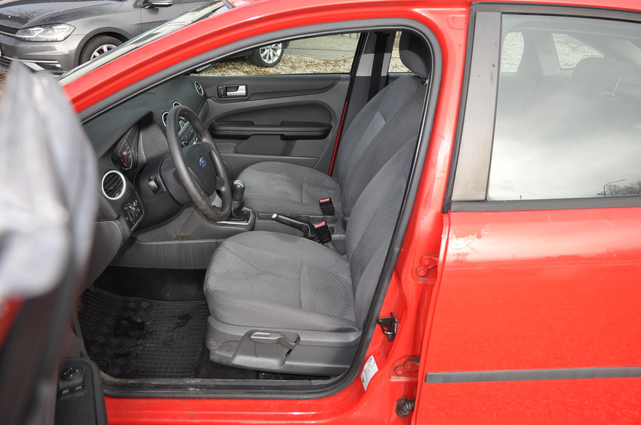 Ford Focus, 1.4i 59kW - fotka 6