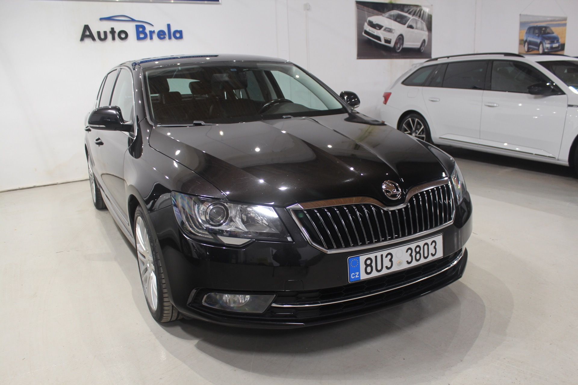 Škoda Superb, 2.0TDI DSG ELEGANCE NAVI LED - fotka 2